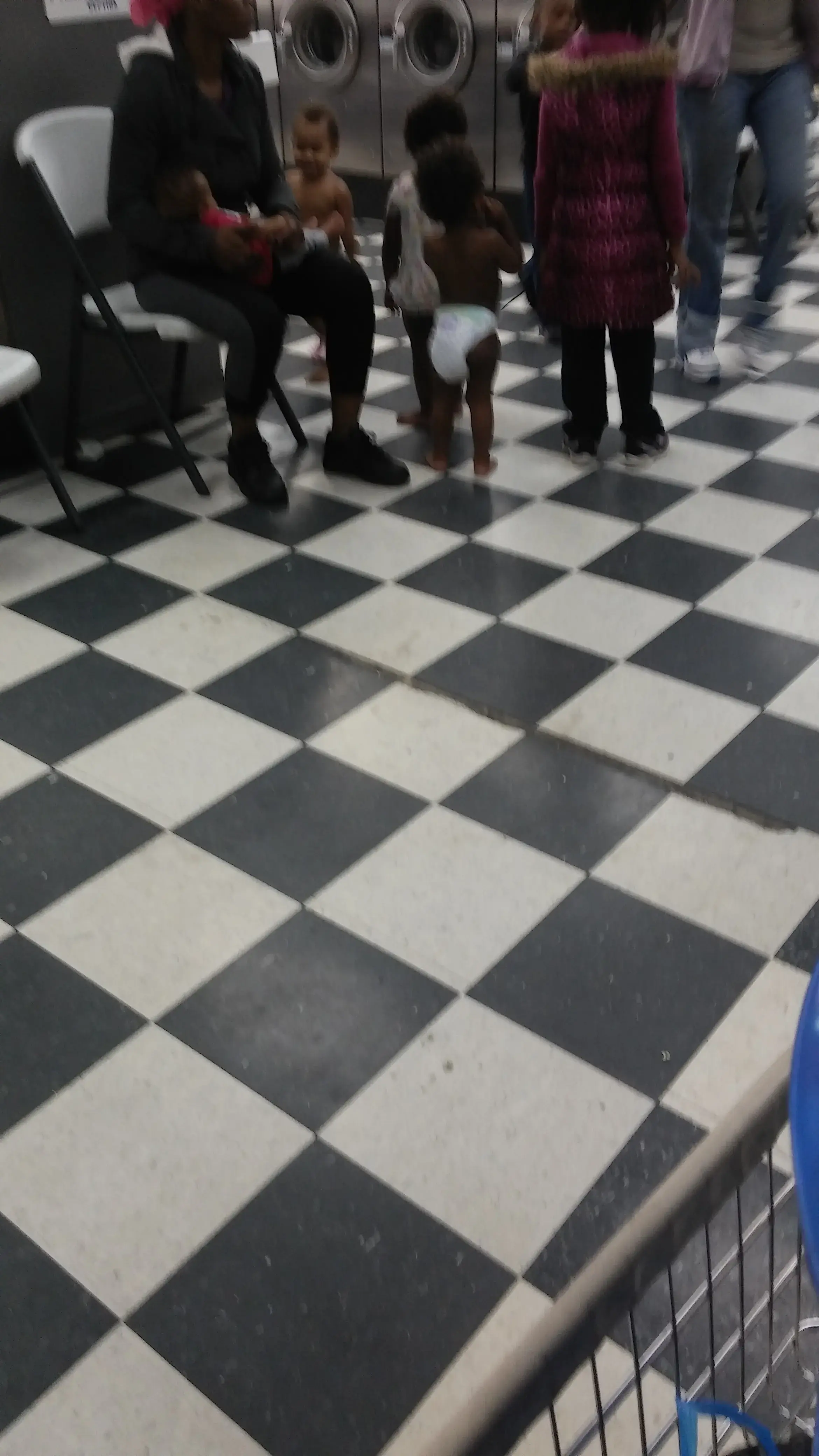 Laundromat Palace - Image 10