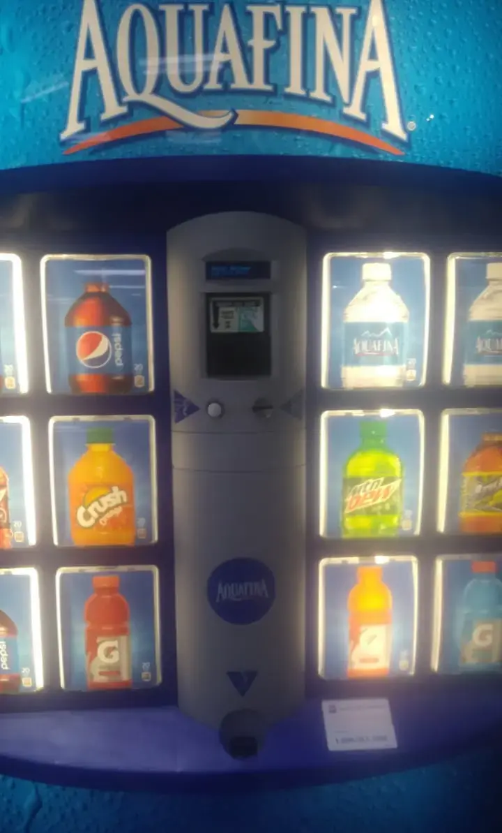 Laundromat Palace thumbnail 9