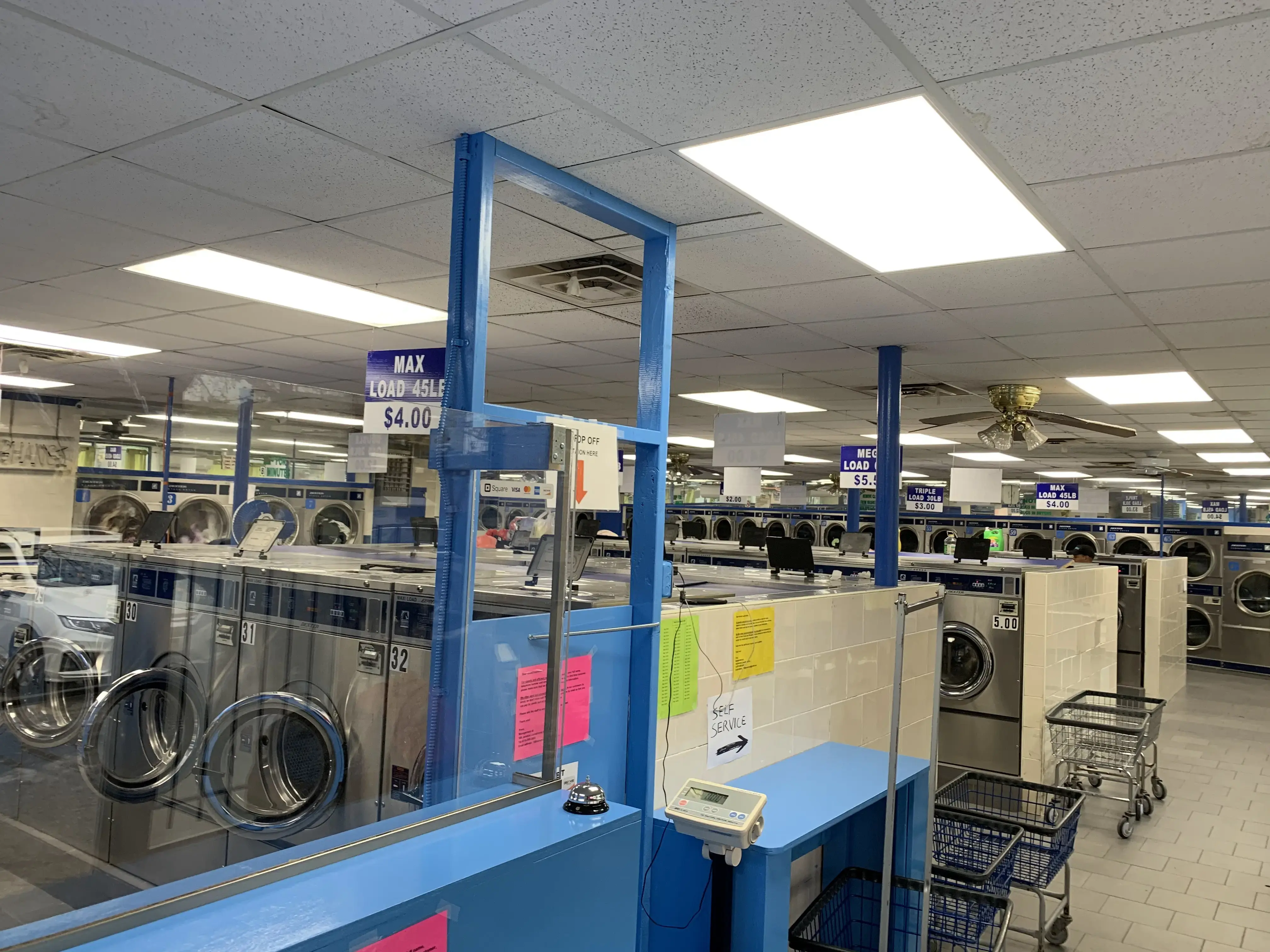 Laundromat Pick Up thumbnail 13
