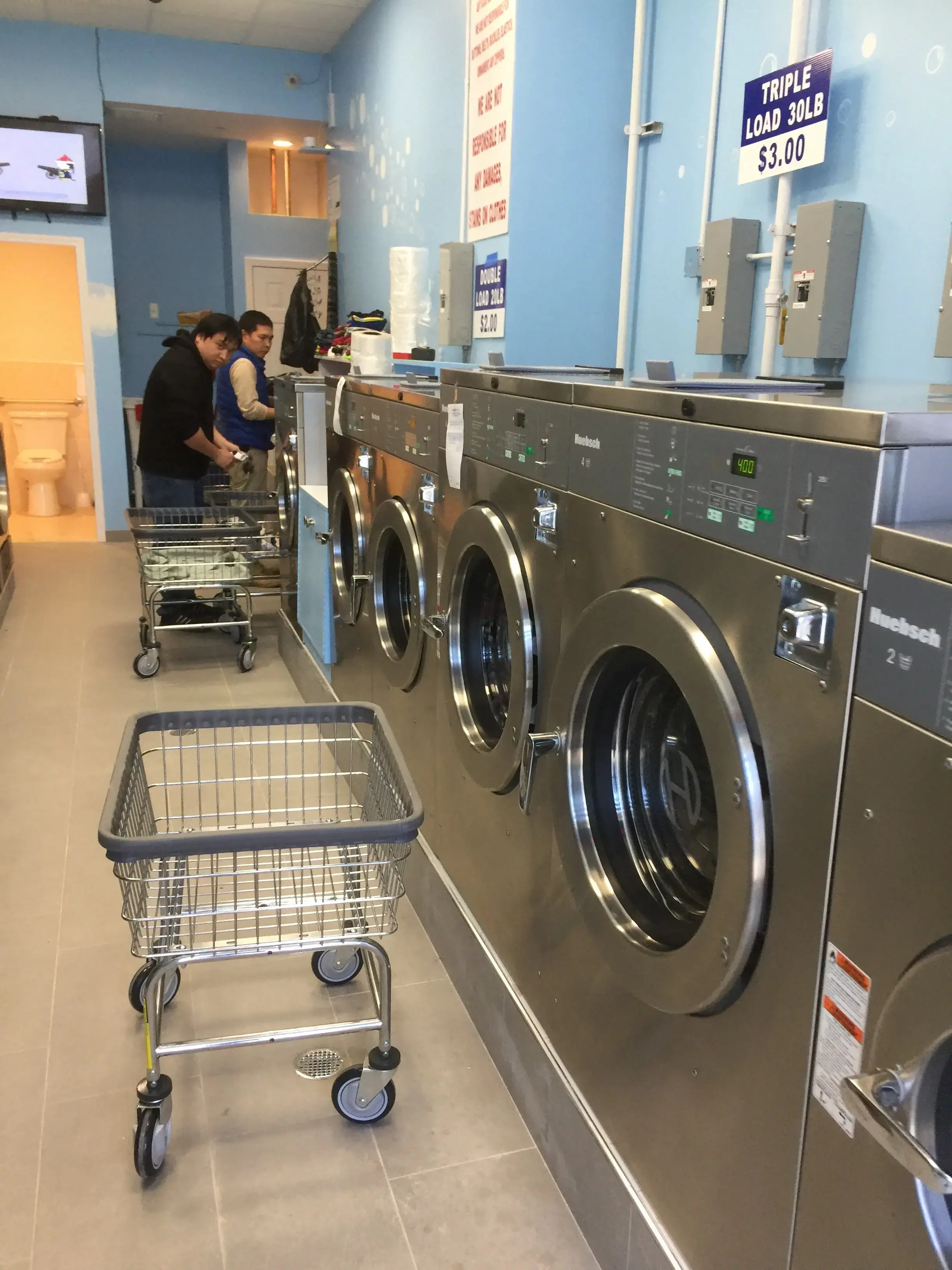 Laundromat Pick Up thumbnail 19