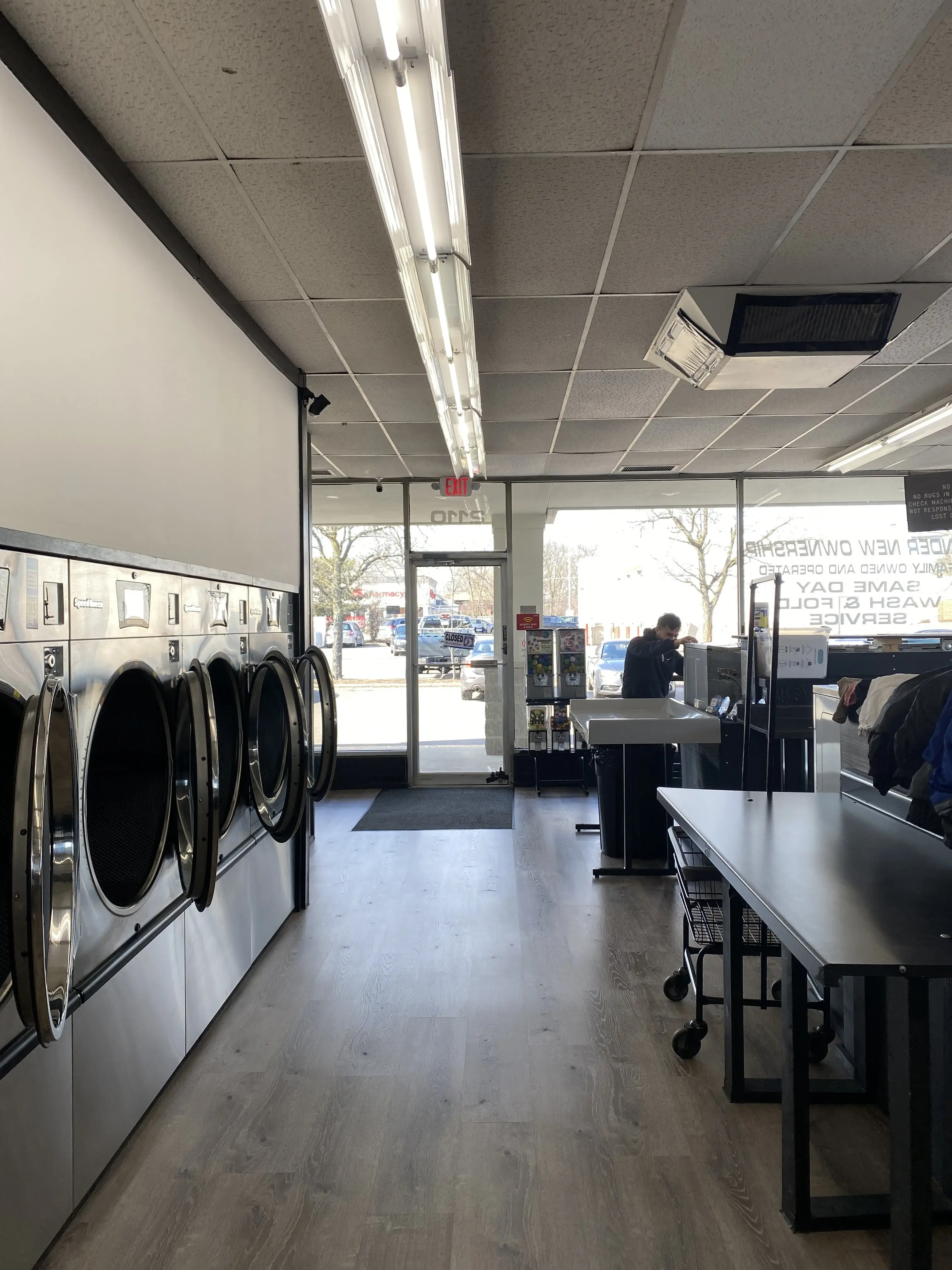 Laundromat Plus thumbnail 20
