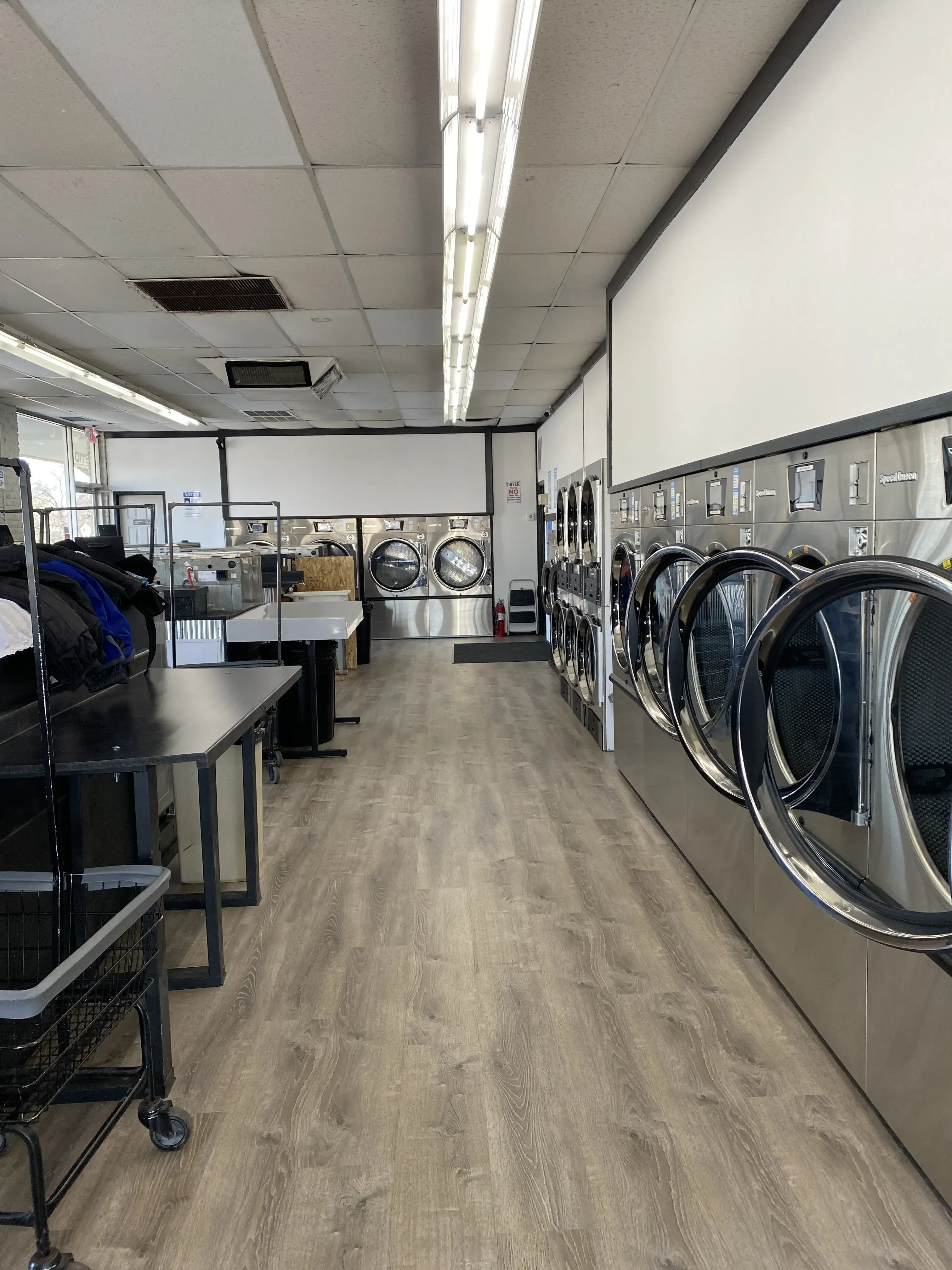 Laundromat Plus thumbnail 14