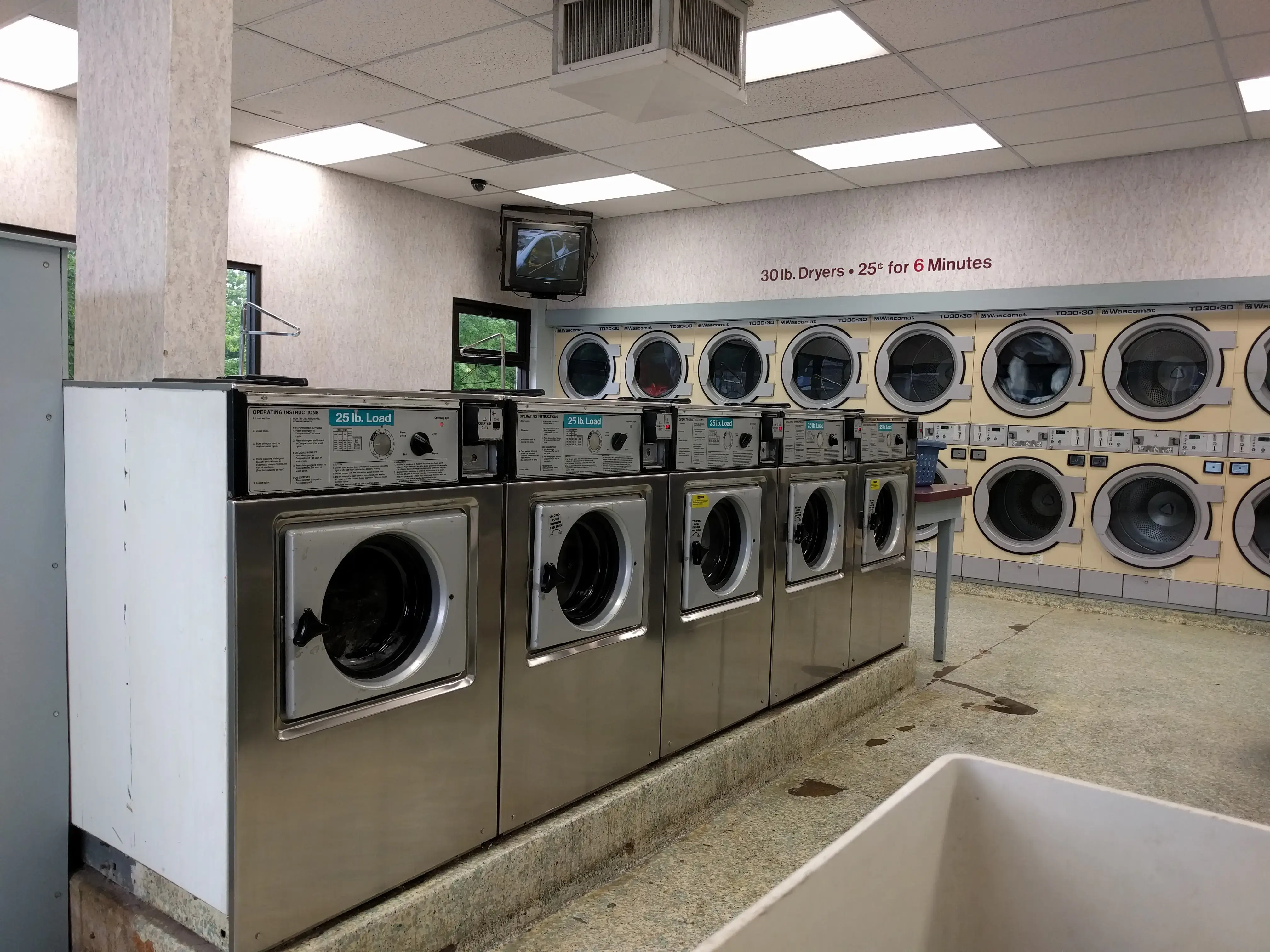 Laundromat thumbnail 8