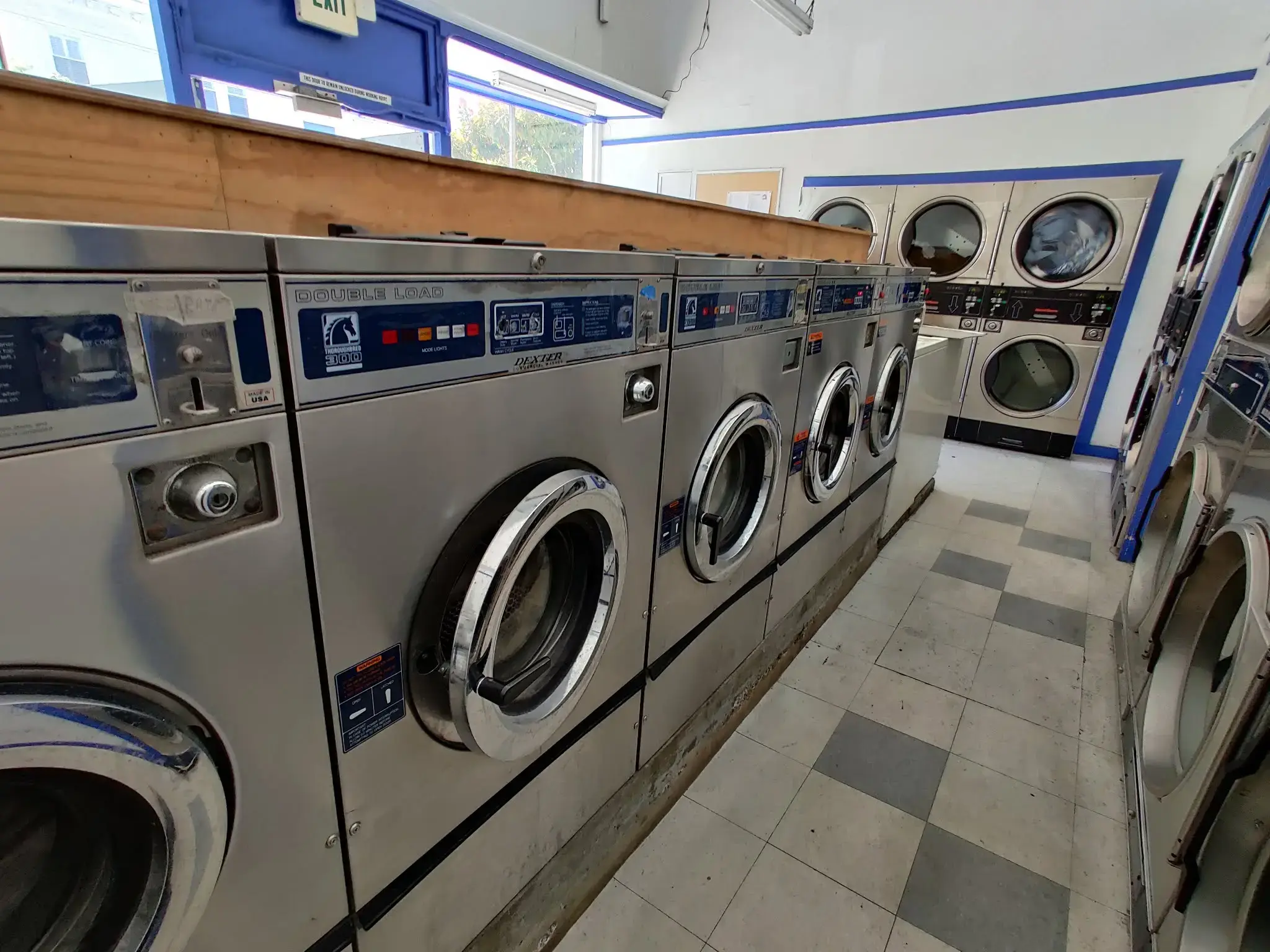 Laundromat thumbnail 11