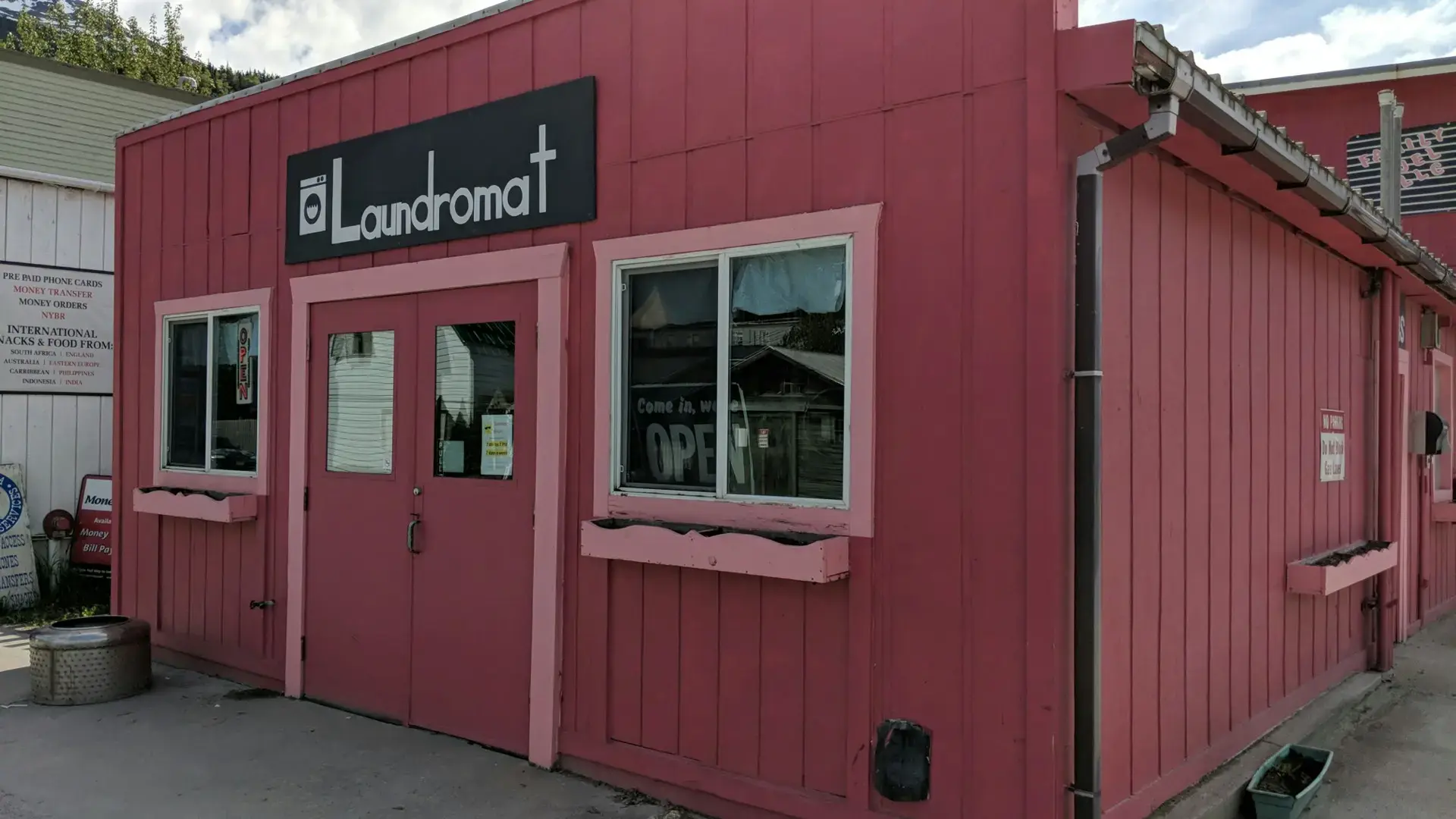 Laundromat thumbnail 2