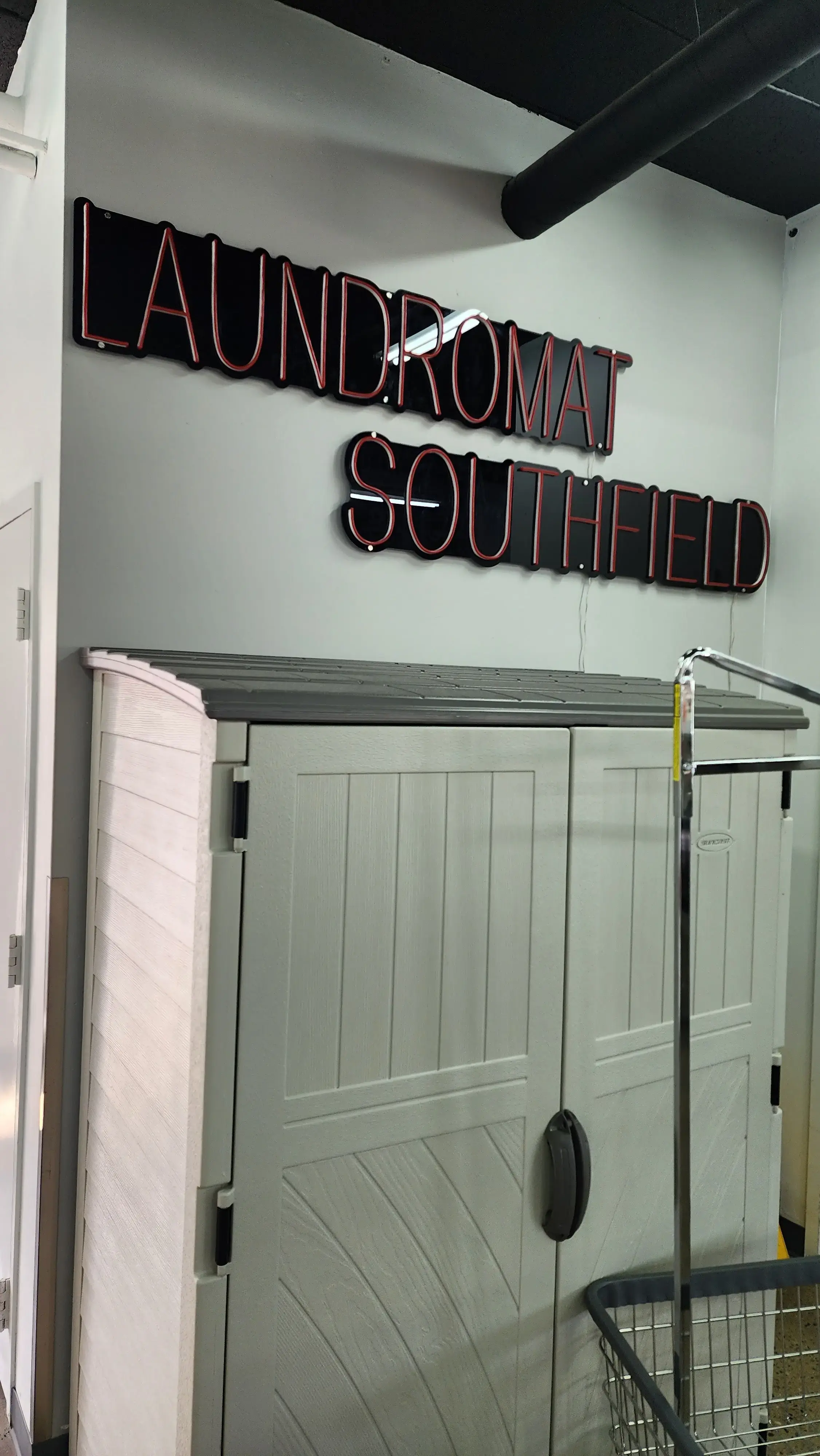 Laundromat Southfield thumbnail 17