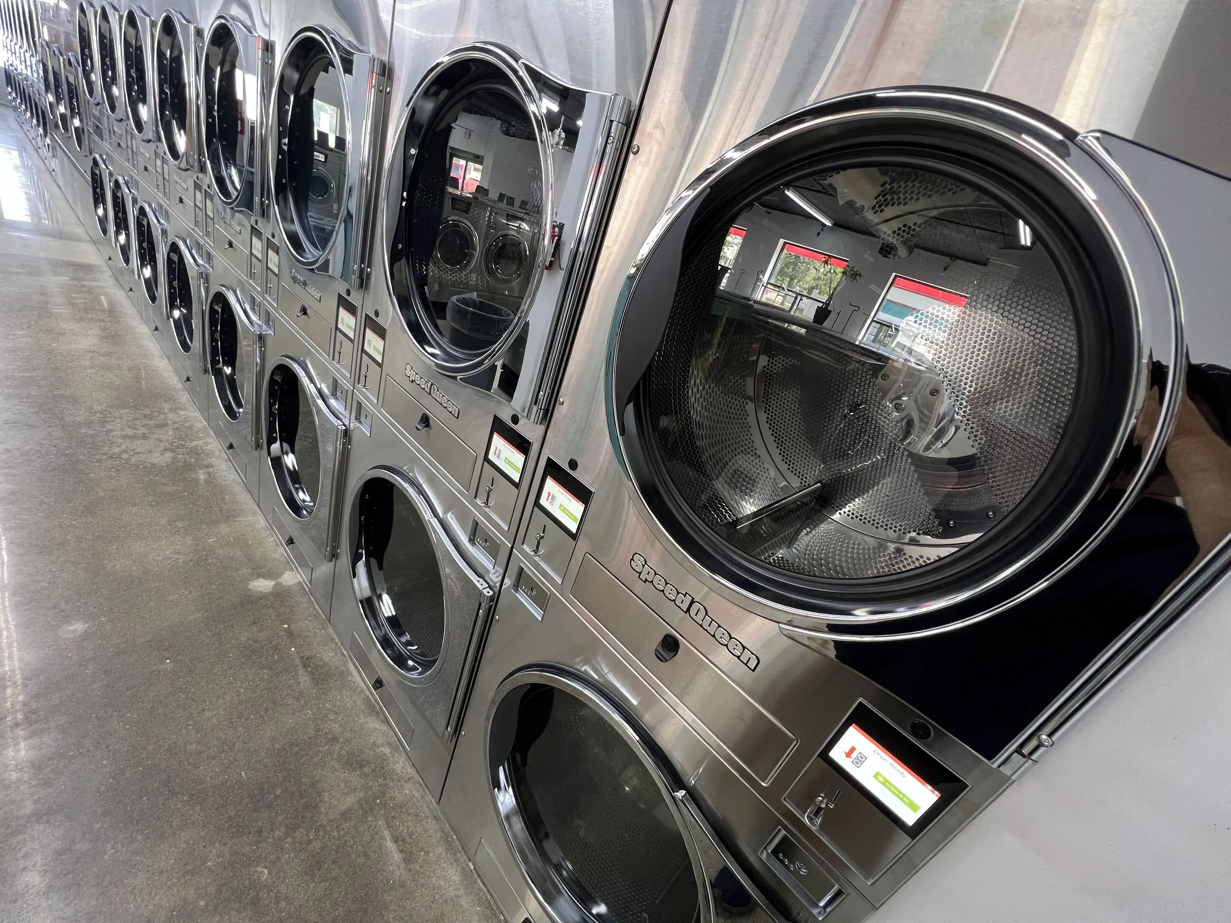 Laundromat Southfield thumbnail 5