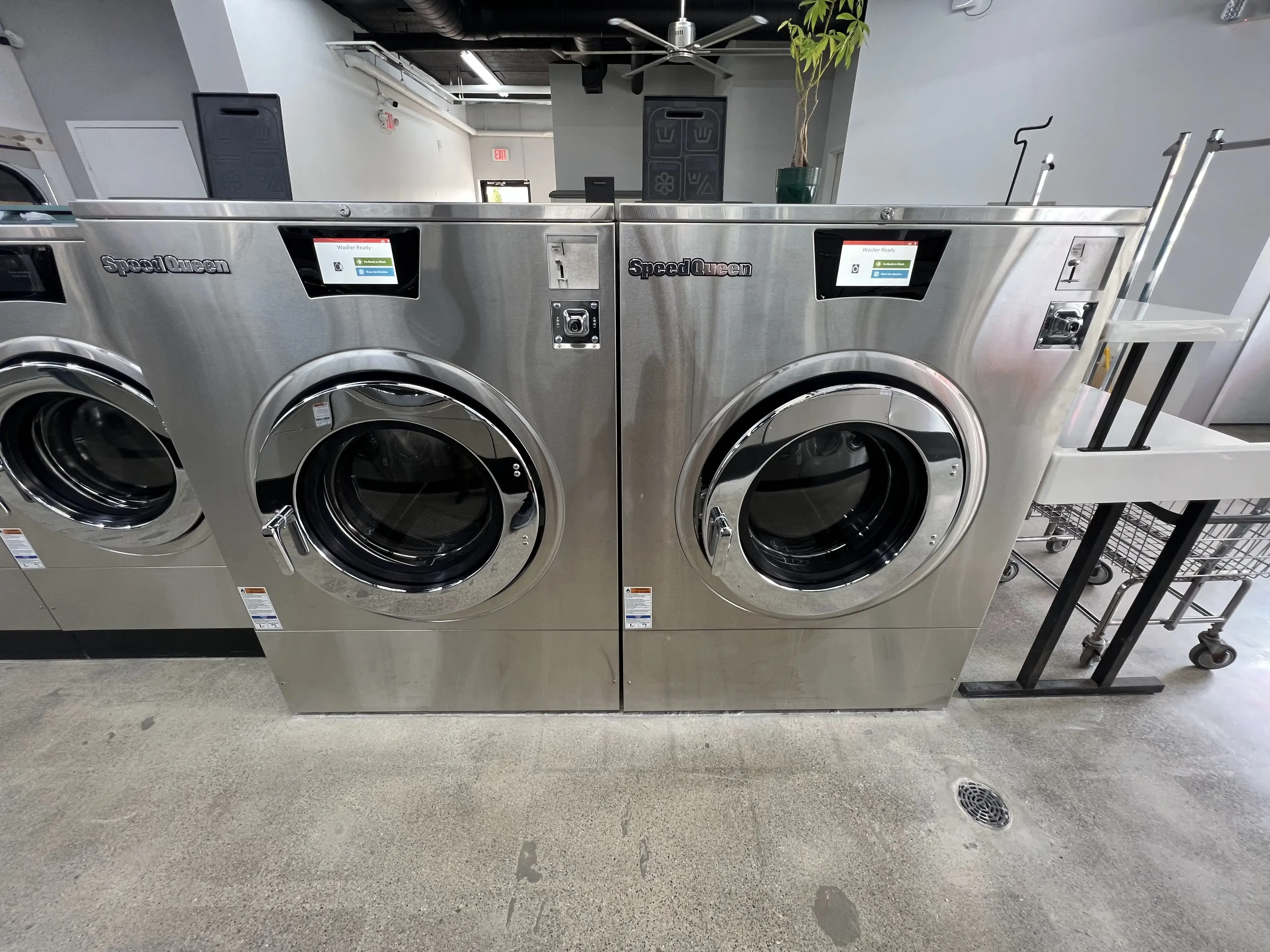Laundromat Southfield location