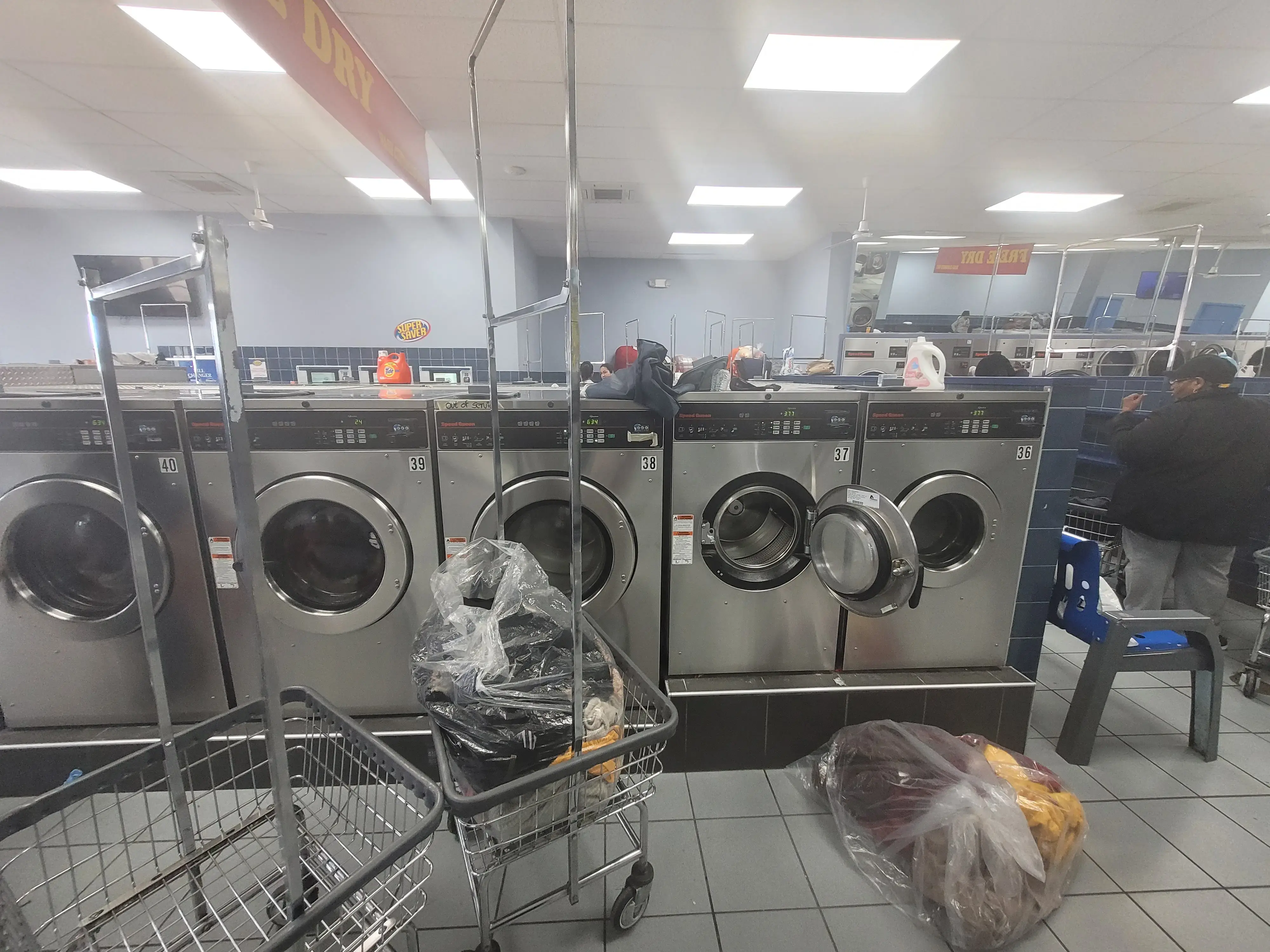 Laundromat Super Saver - Image 15