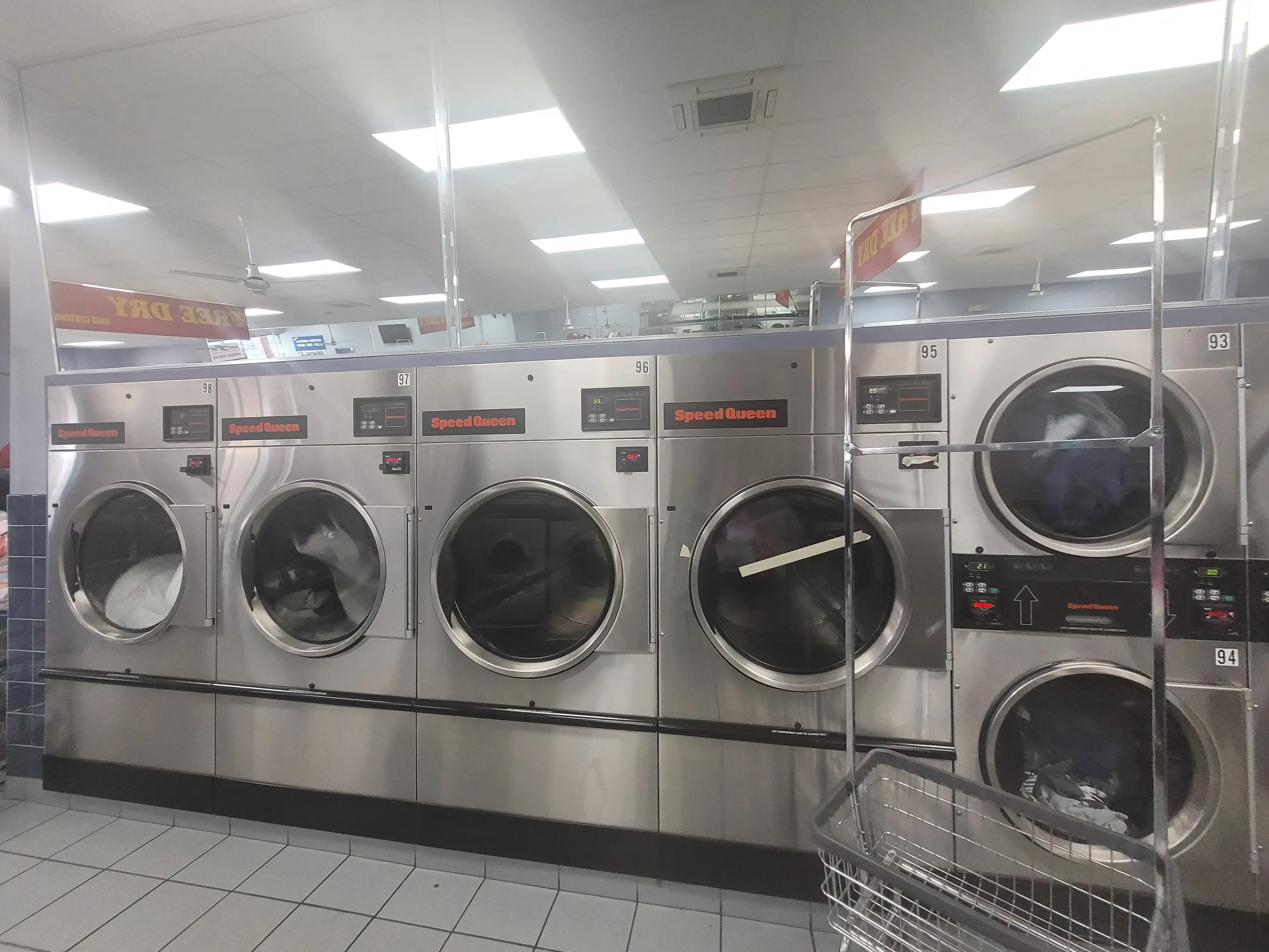 Laundromat Super Saver - Image 17