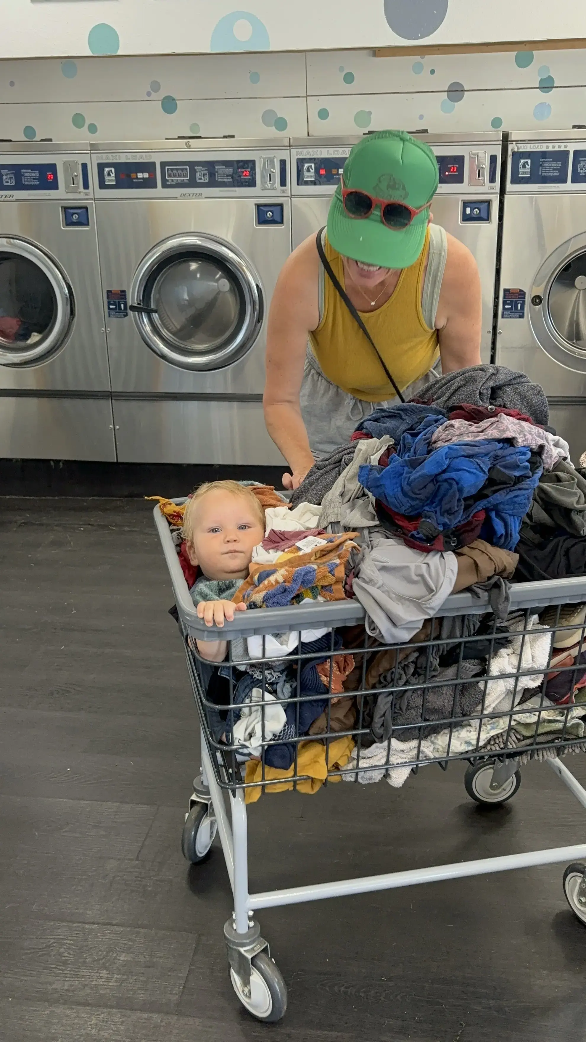 Laundromat - Image 14