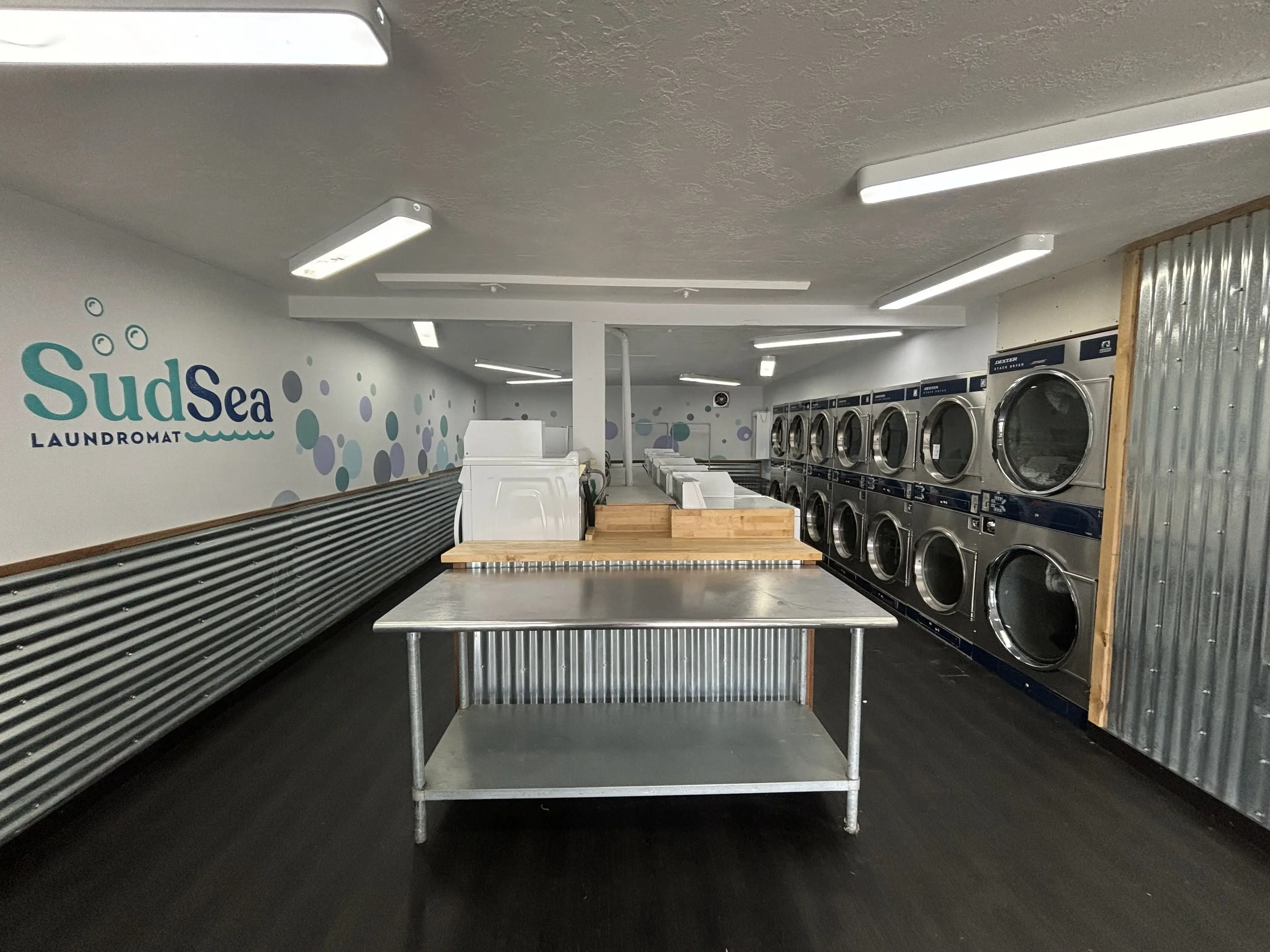 Laundromat - Image 6