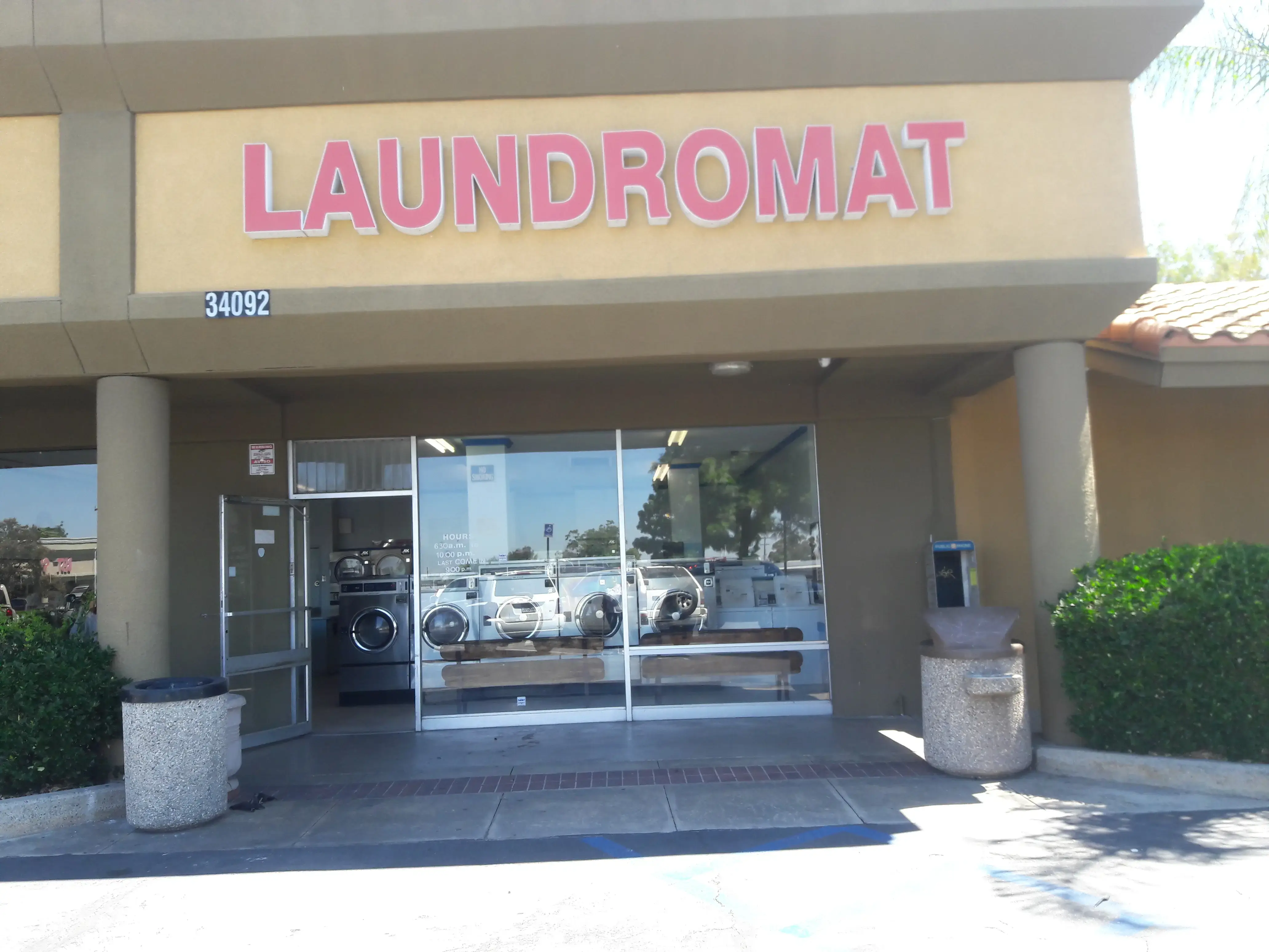 Laundromat thumbnail 2