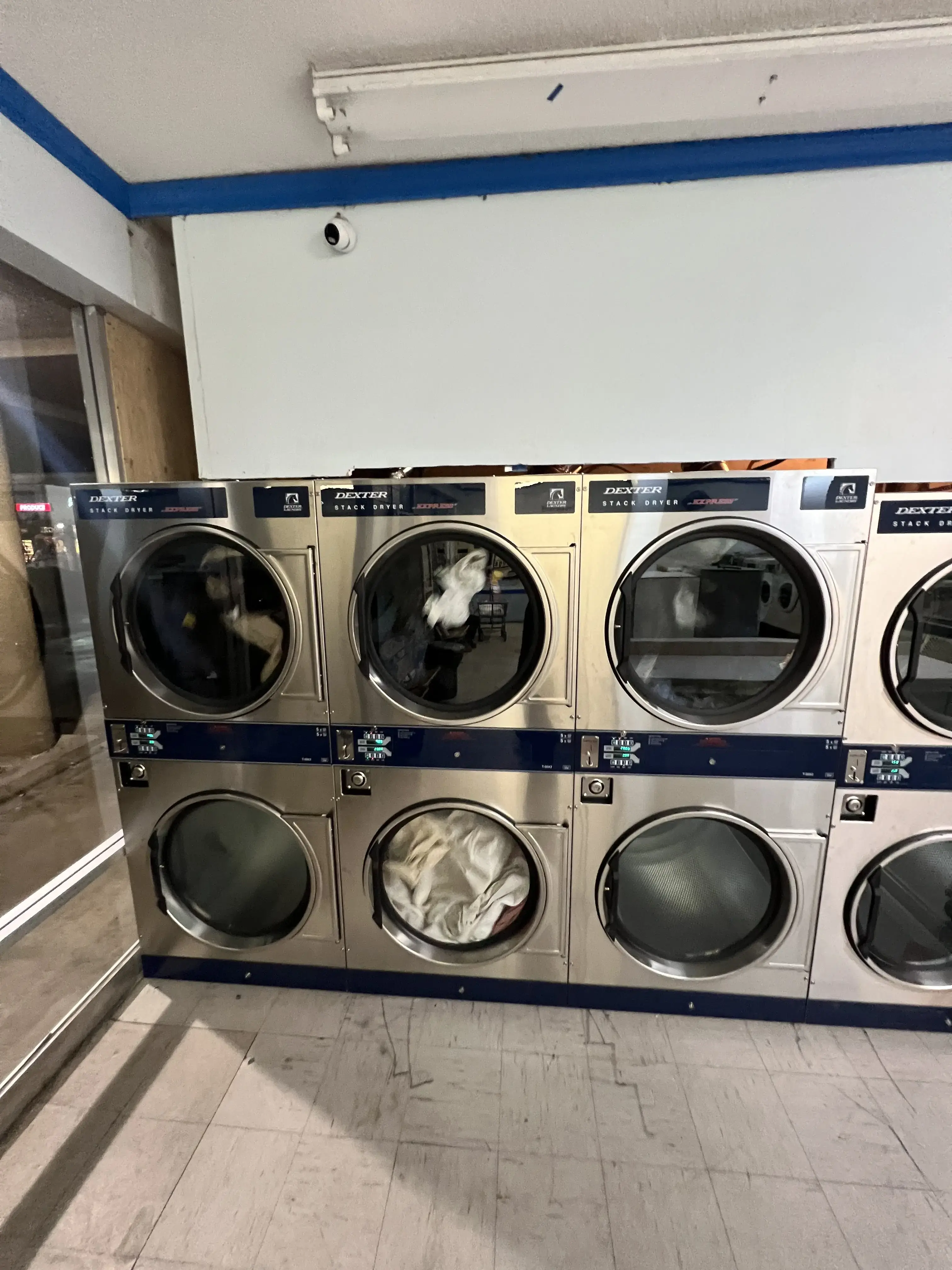 Laundromat thumbnail 1