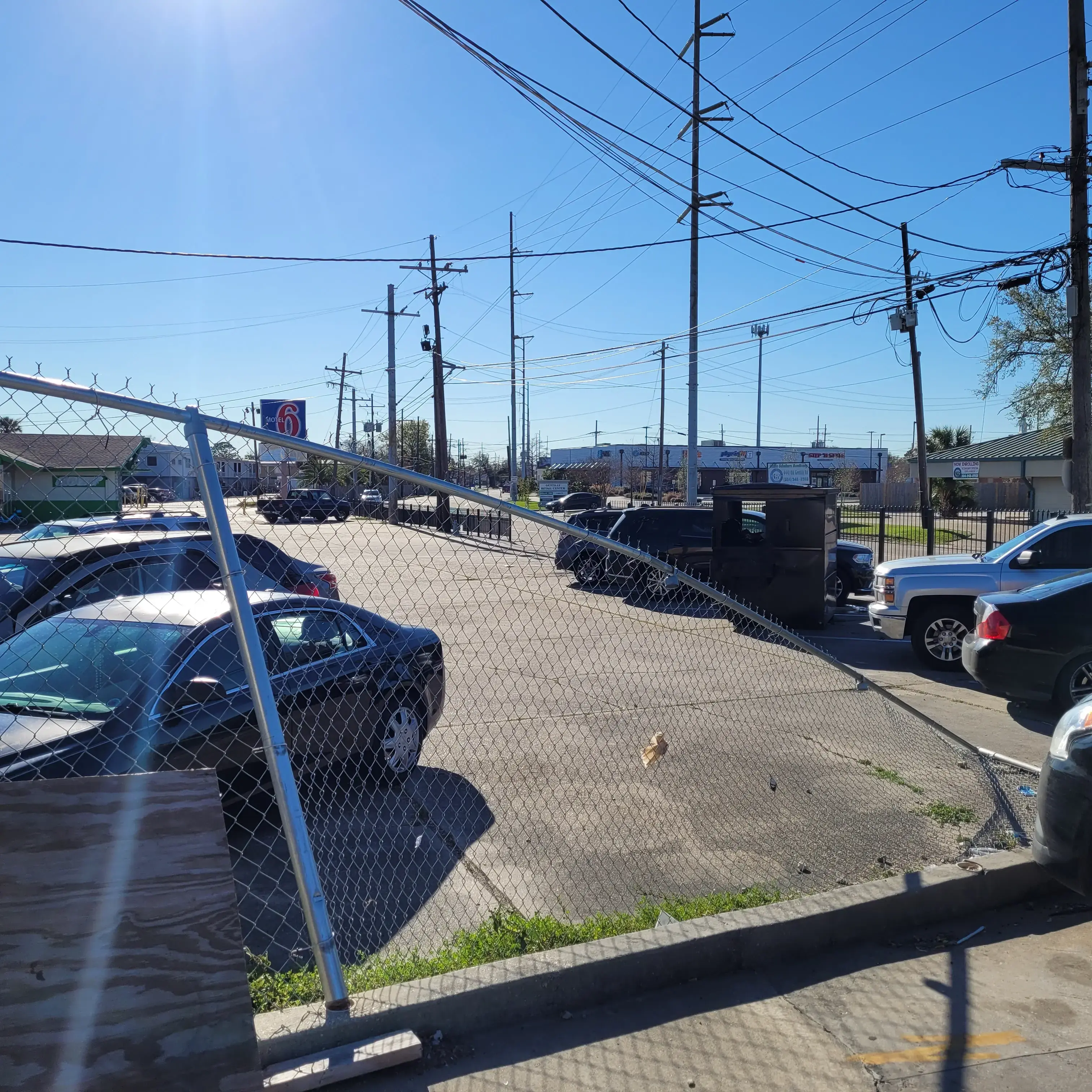 Laundromat Zone - Image 10