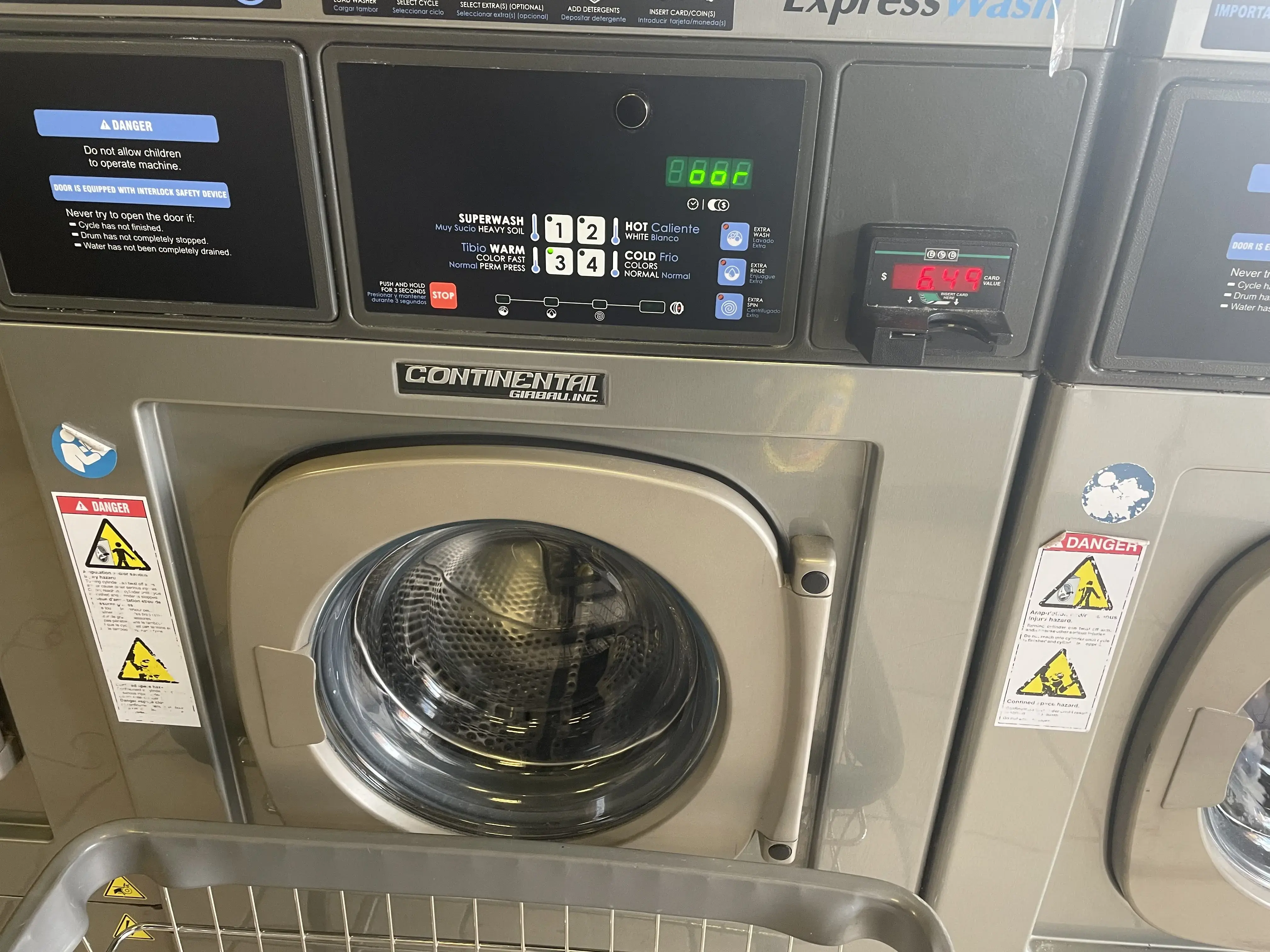 Laundromat@Fairview - LAST WASH 8:30 P.M. thumbnail 2
