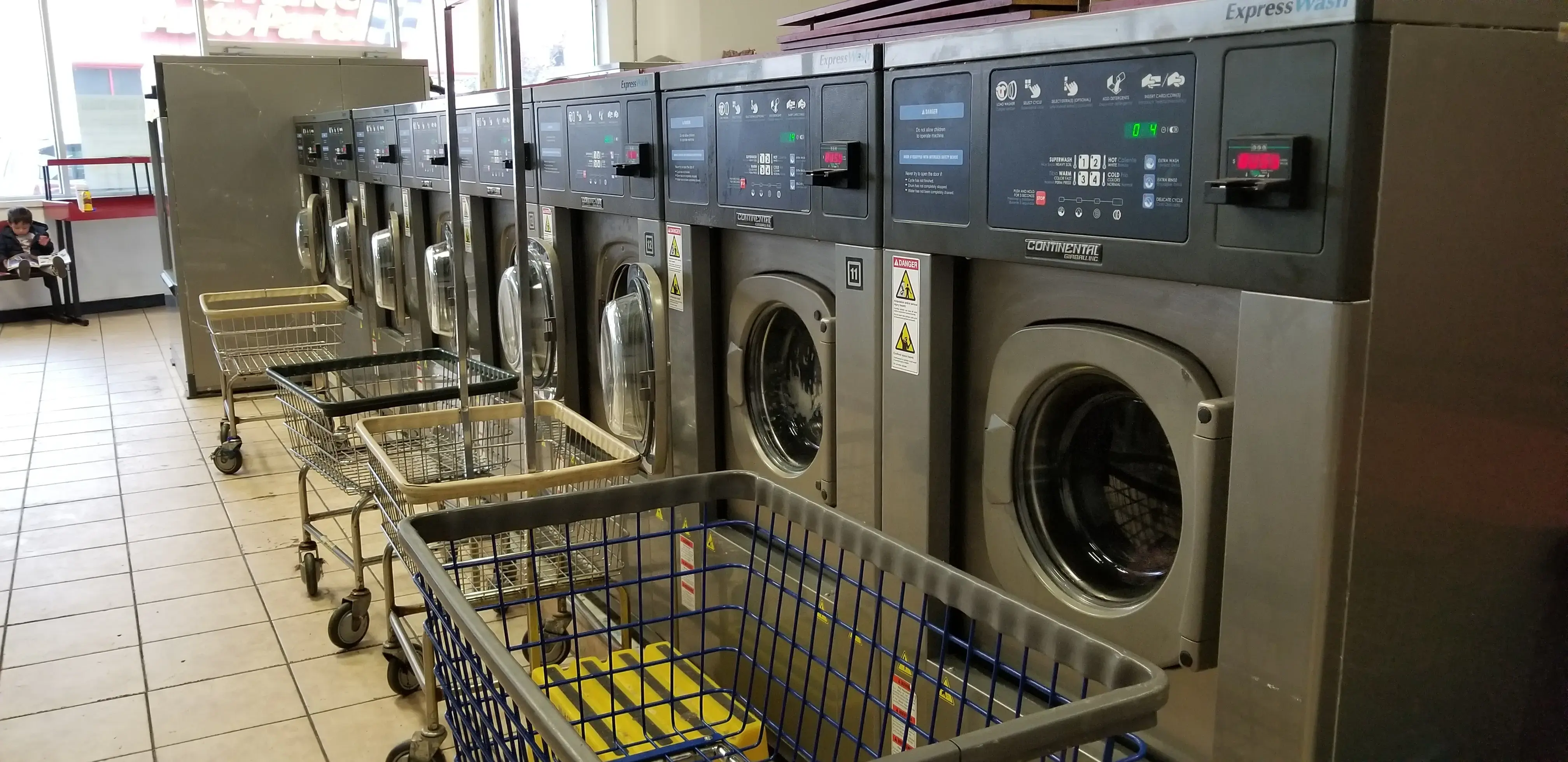 Laundromat@Fairview - LAST WASH 8:30 P.M. thumbnail 10