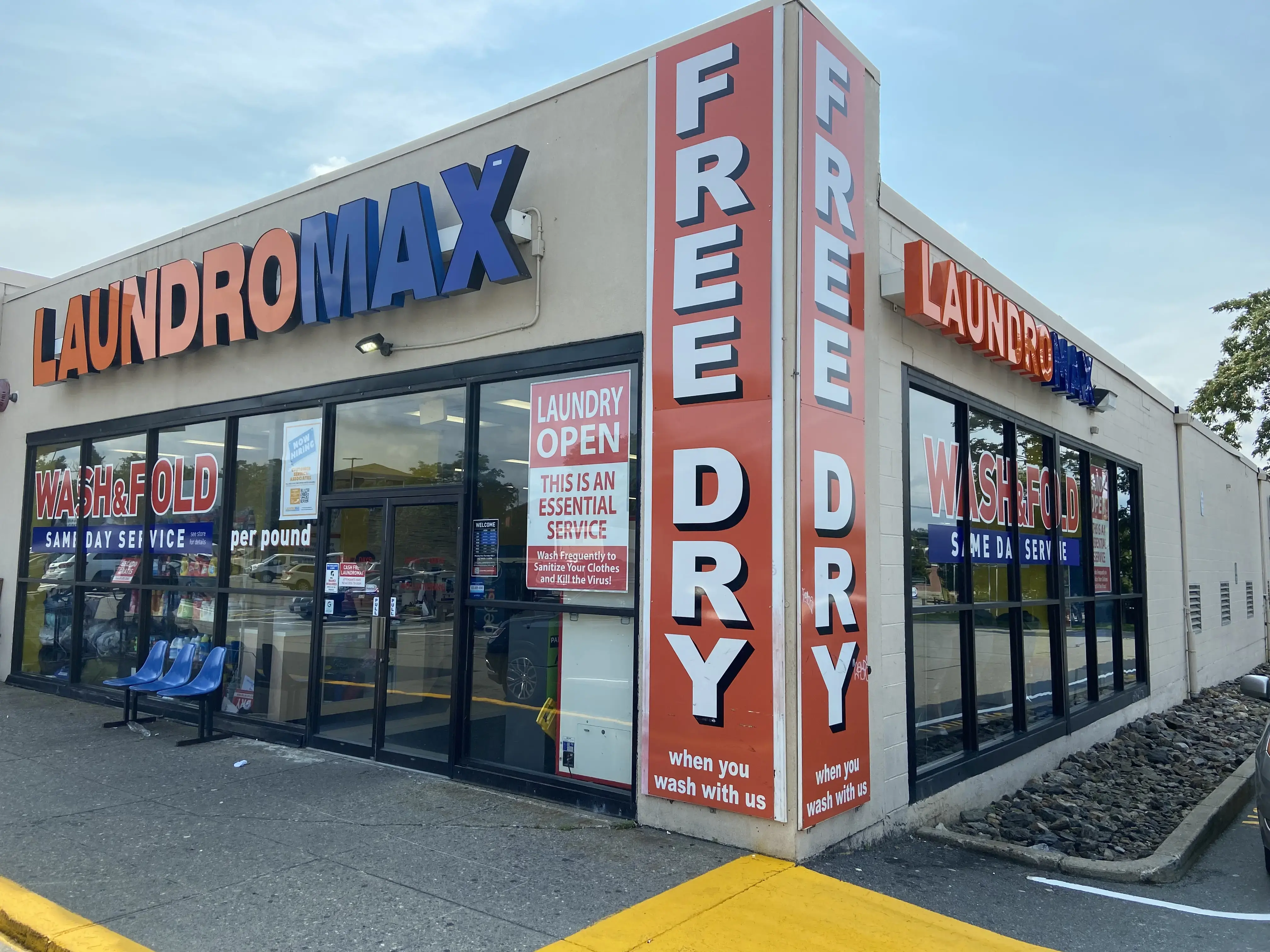 LaundroMax location