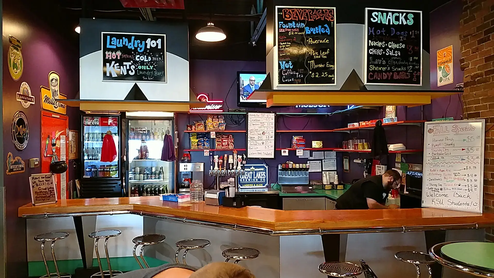 Laundry 101 & Bar thumbnail 8