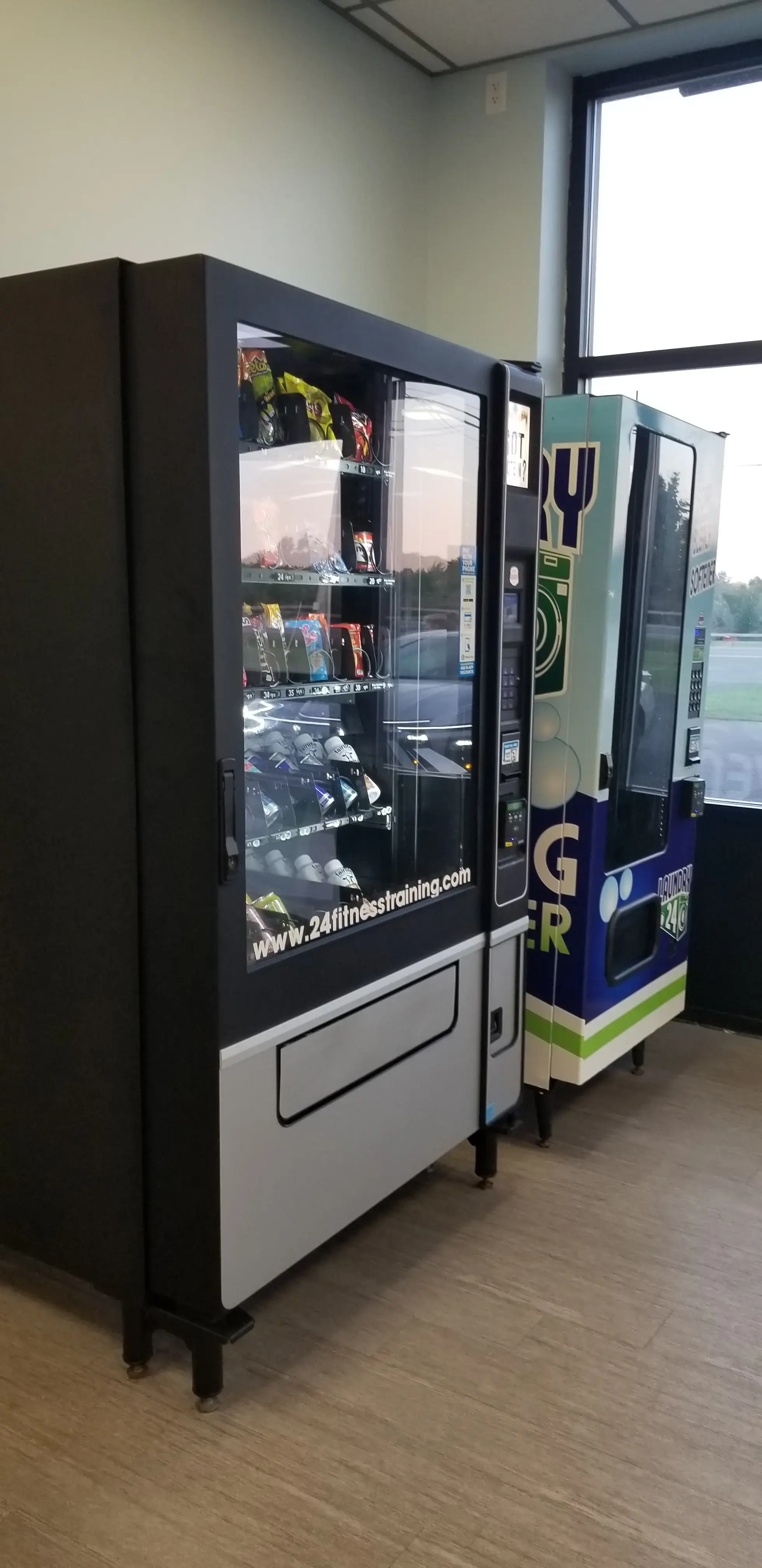 Laundry 24 - Image 3