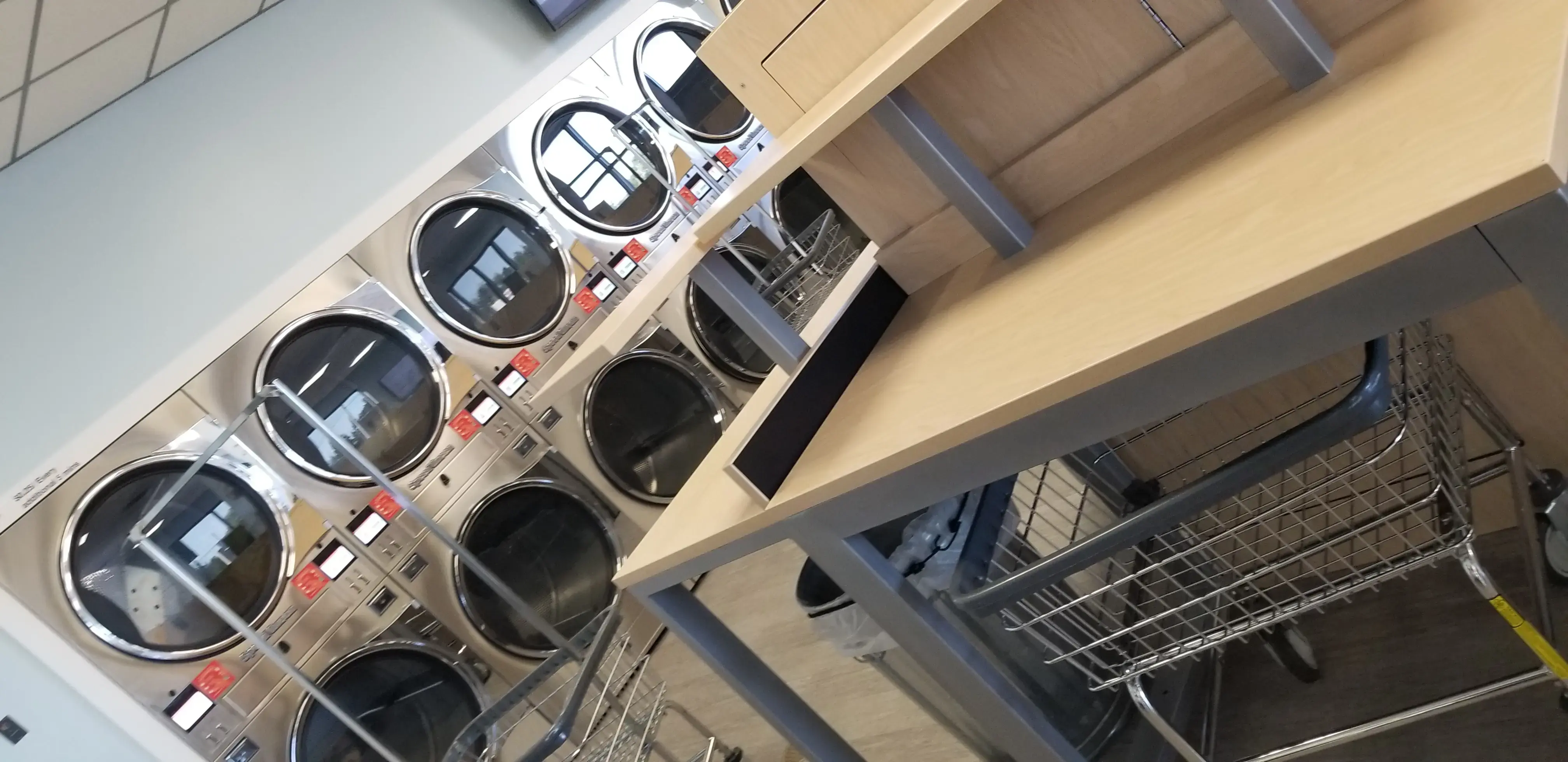 Laundry 24 - Image 14