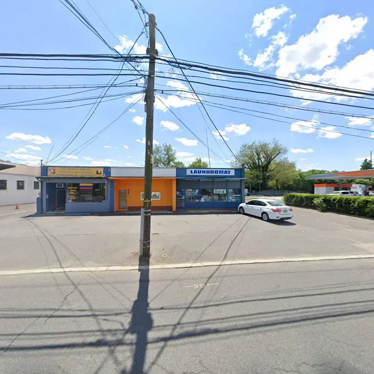 Laundry Bar Bound Brook - Image 13