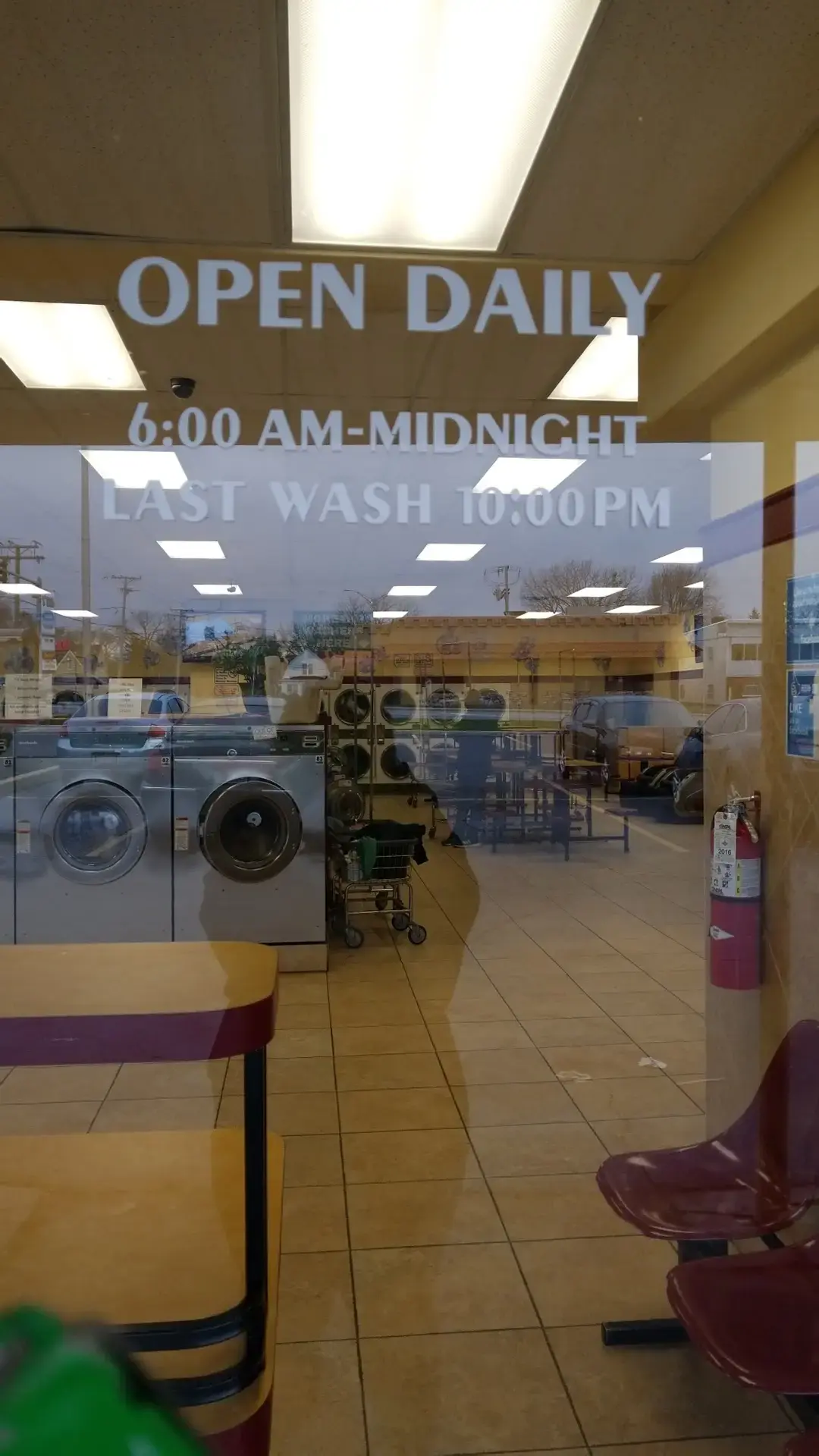 Laundry Basket Laundromat - Image 16