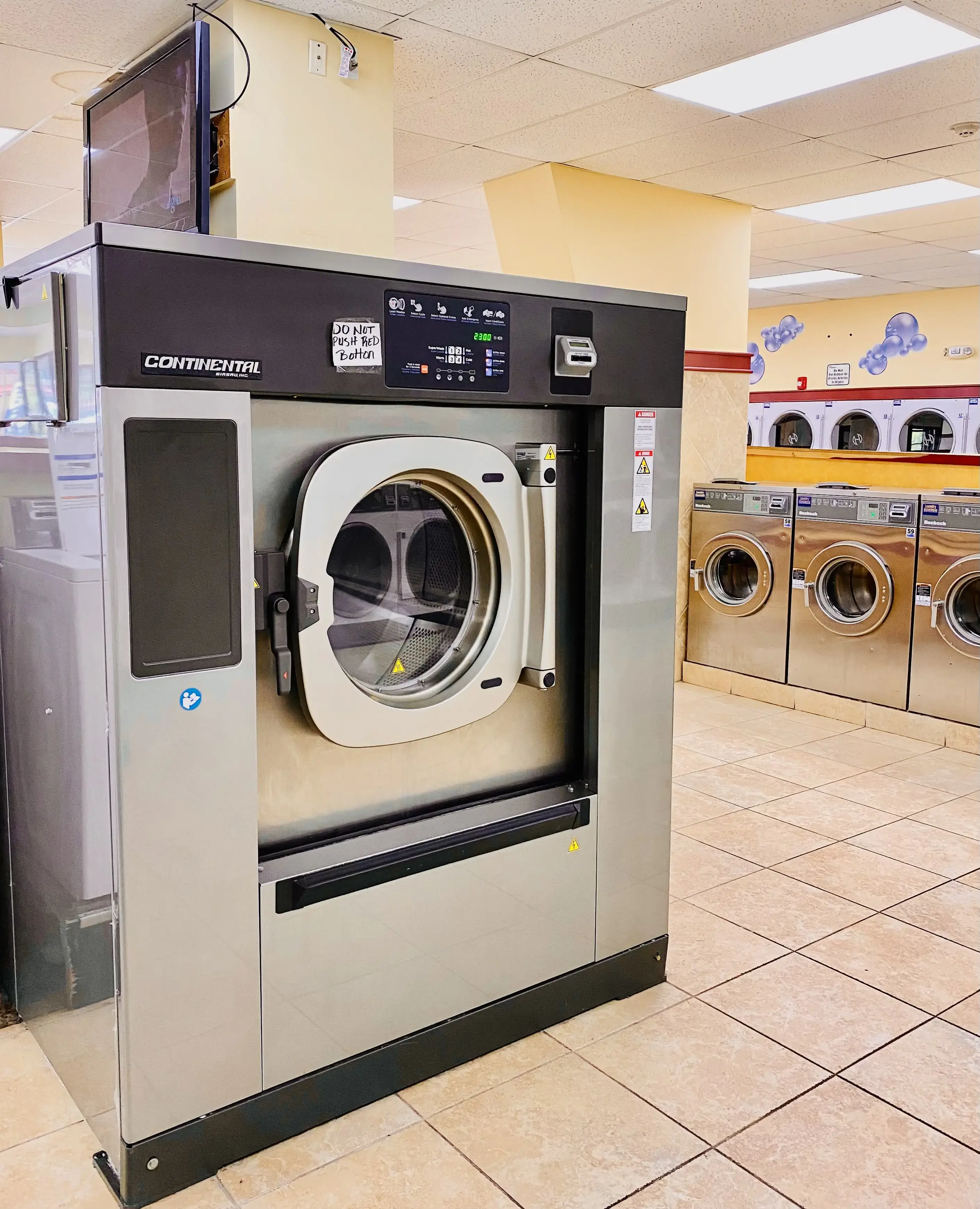 Laundry Basket Laundromat thumbnail 4