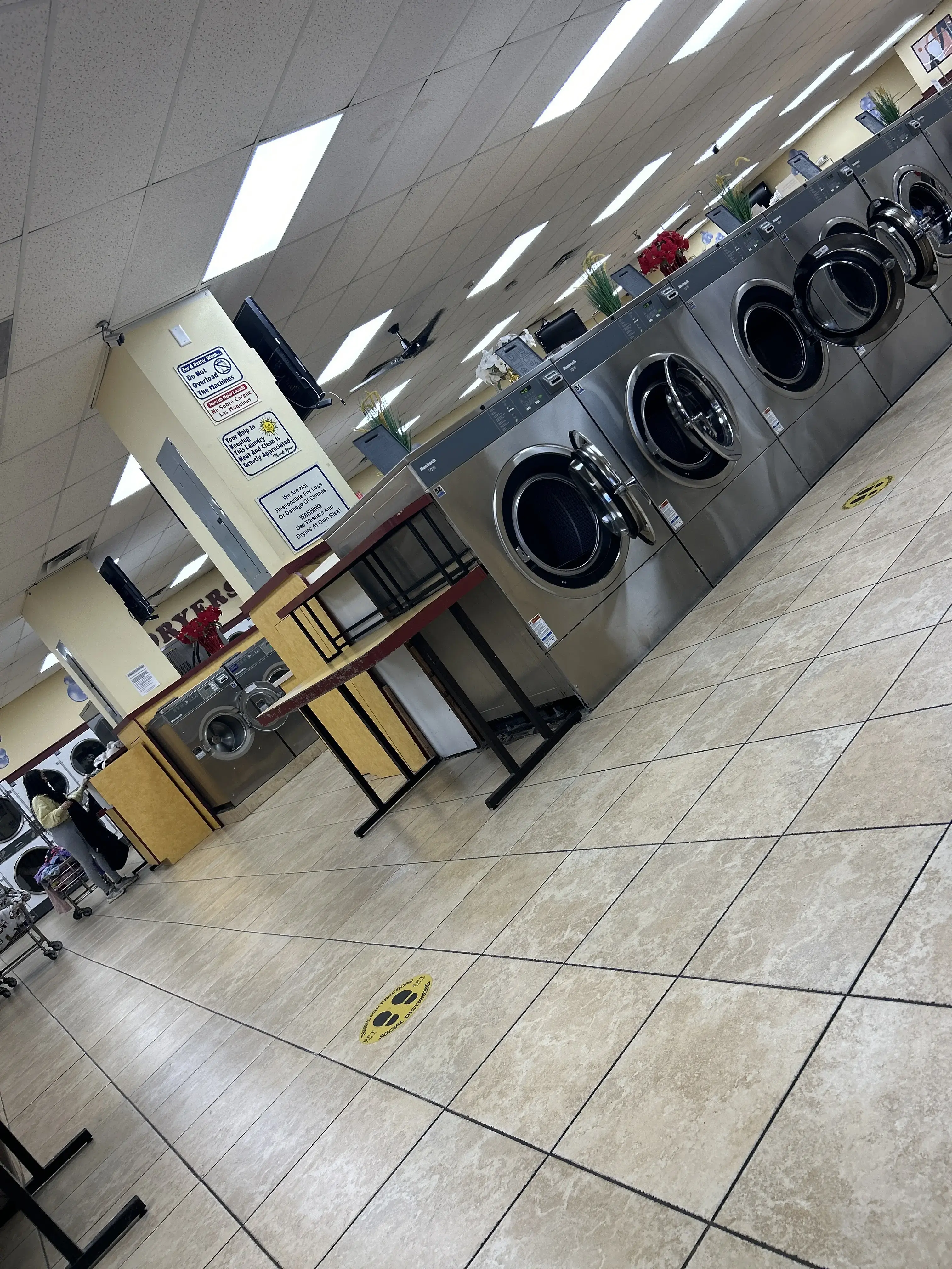 Laundry Basket Laundromat location