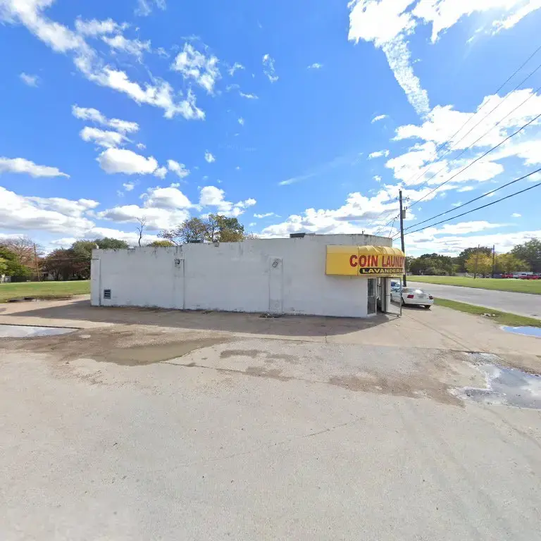 Laundry Bright & Clean - Image 1