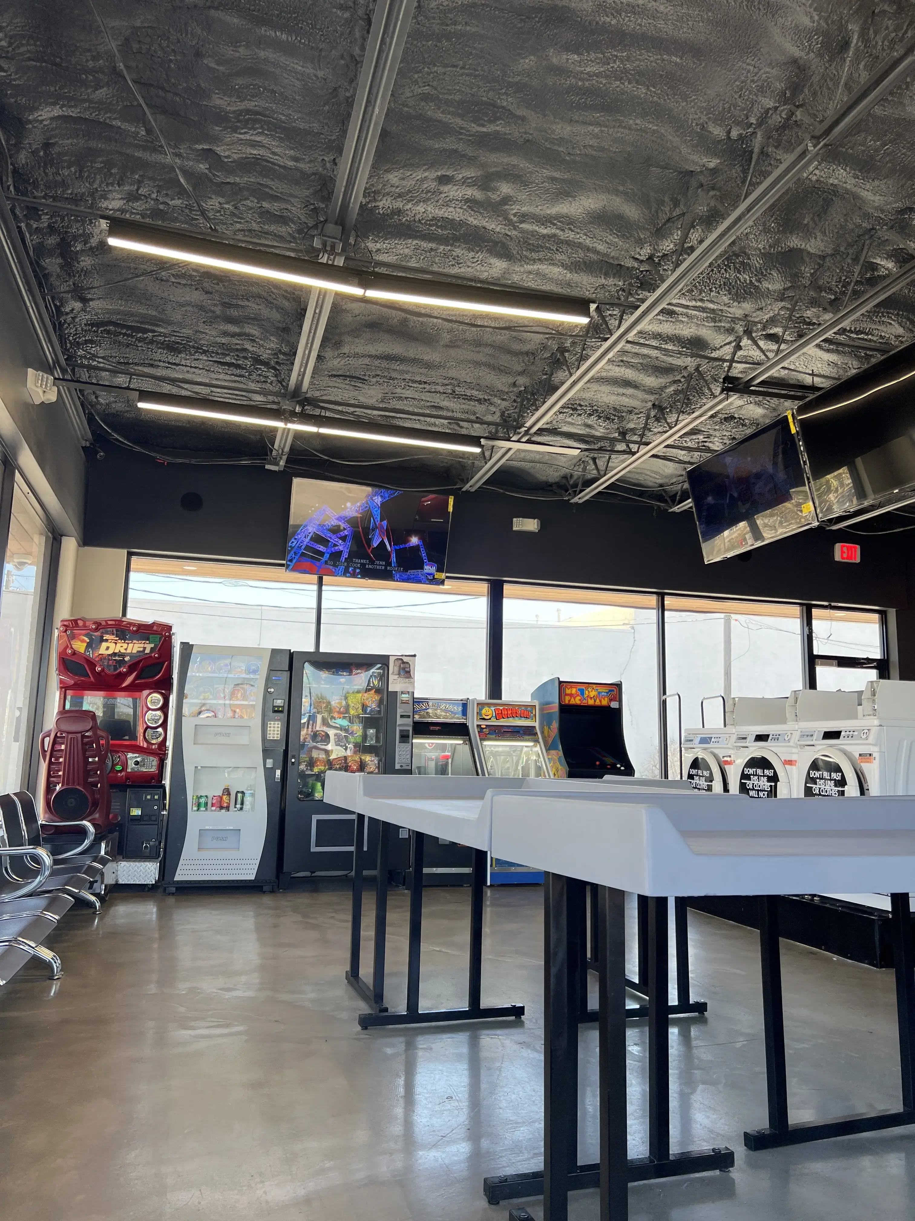 Laundry Bro's Laundromat Panama City thumbnail 15
