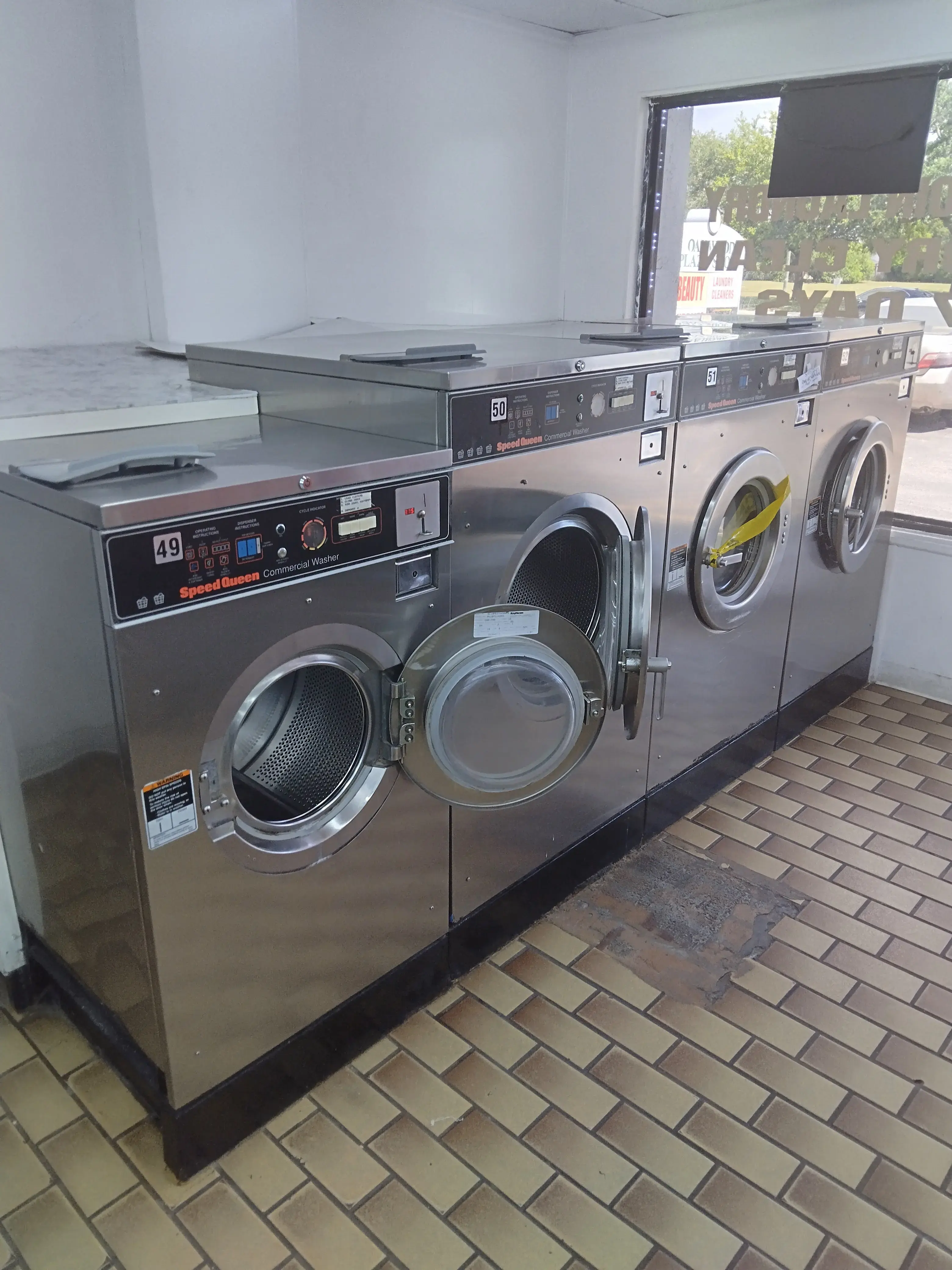 Laundry Buster's Laundry Services thumbnail 10