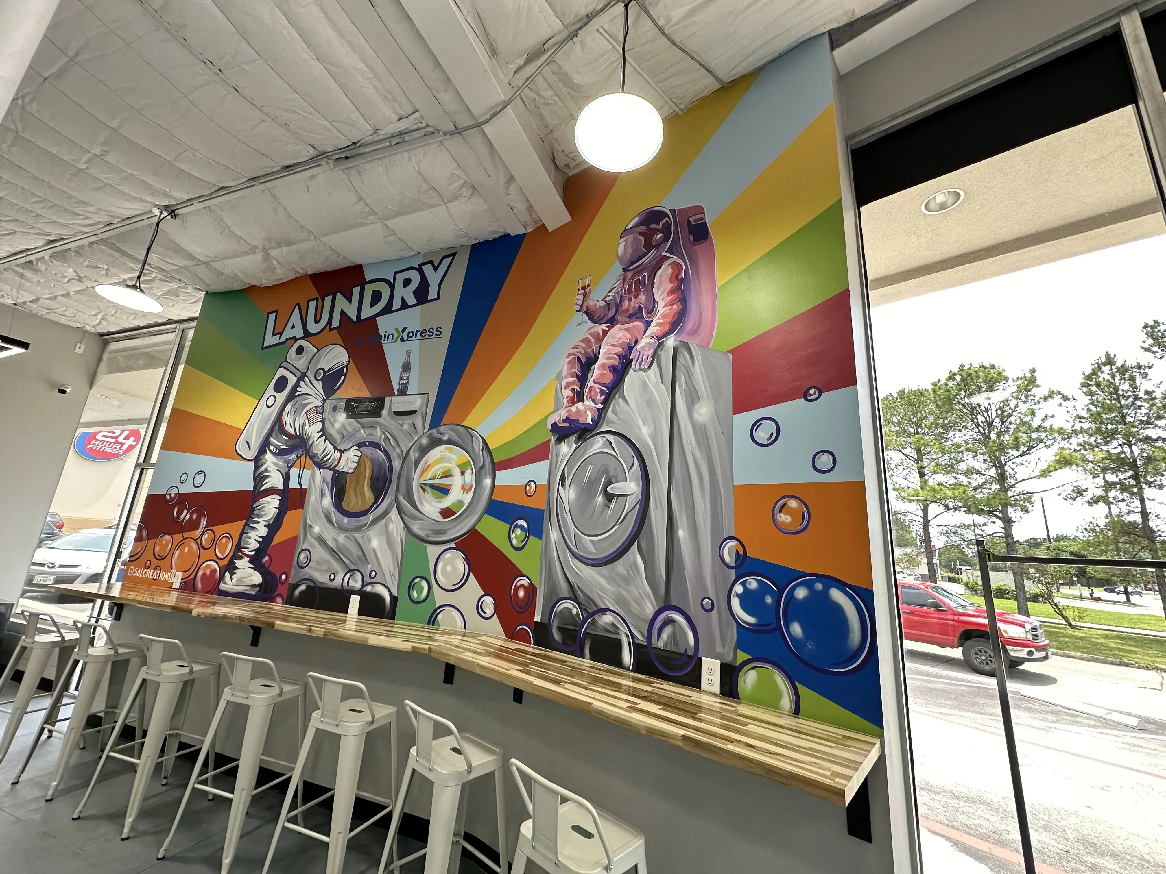 Laundry by SpinXpress - Jester Village thumbnail 3