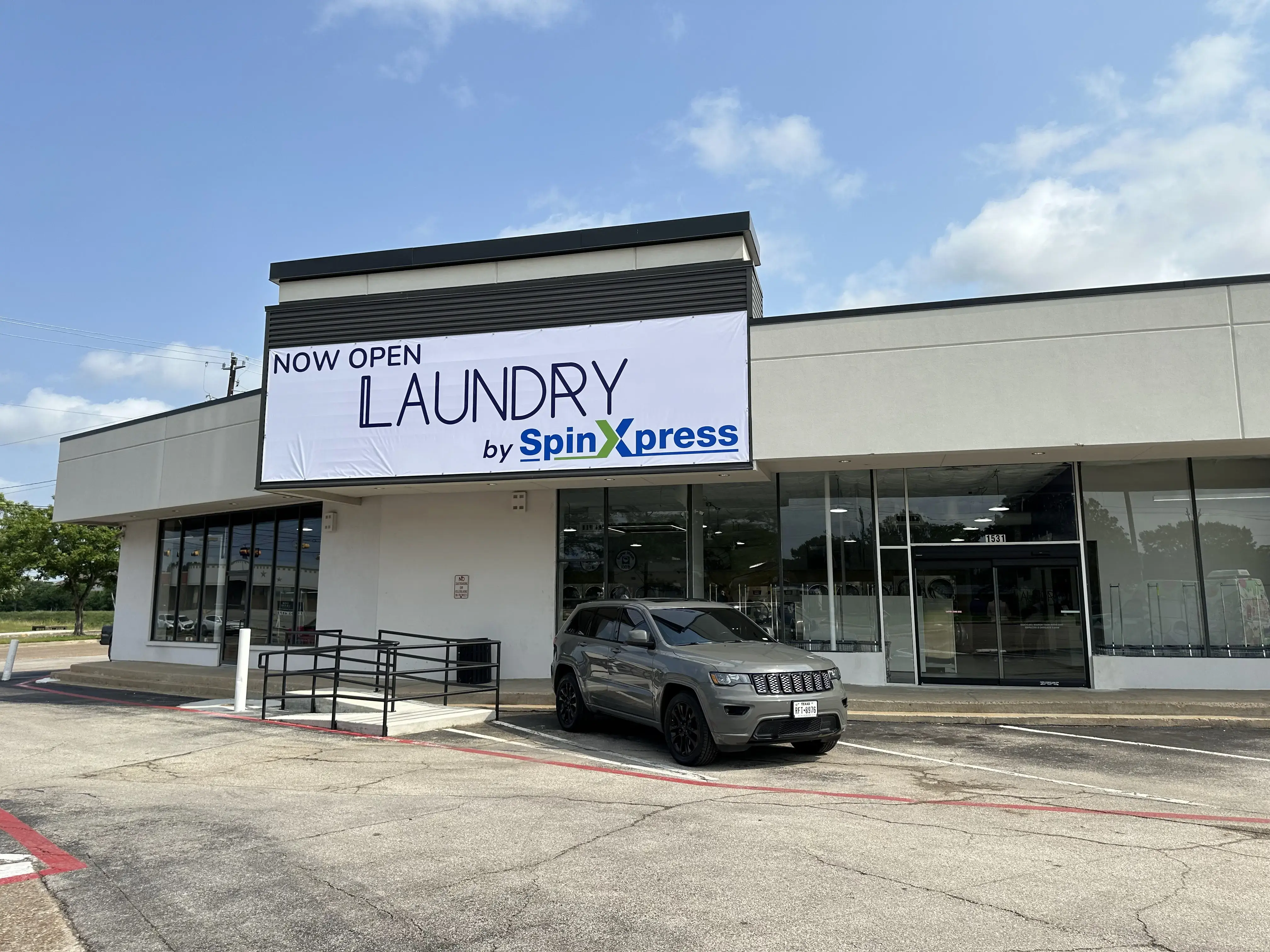 Laundry by SpinXpress - Jester Village - Image 5