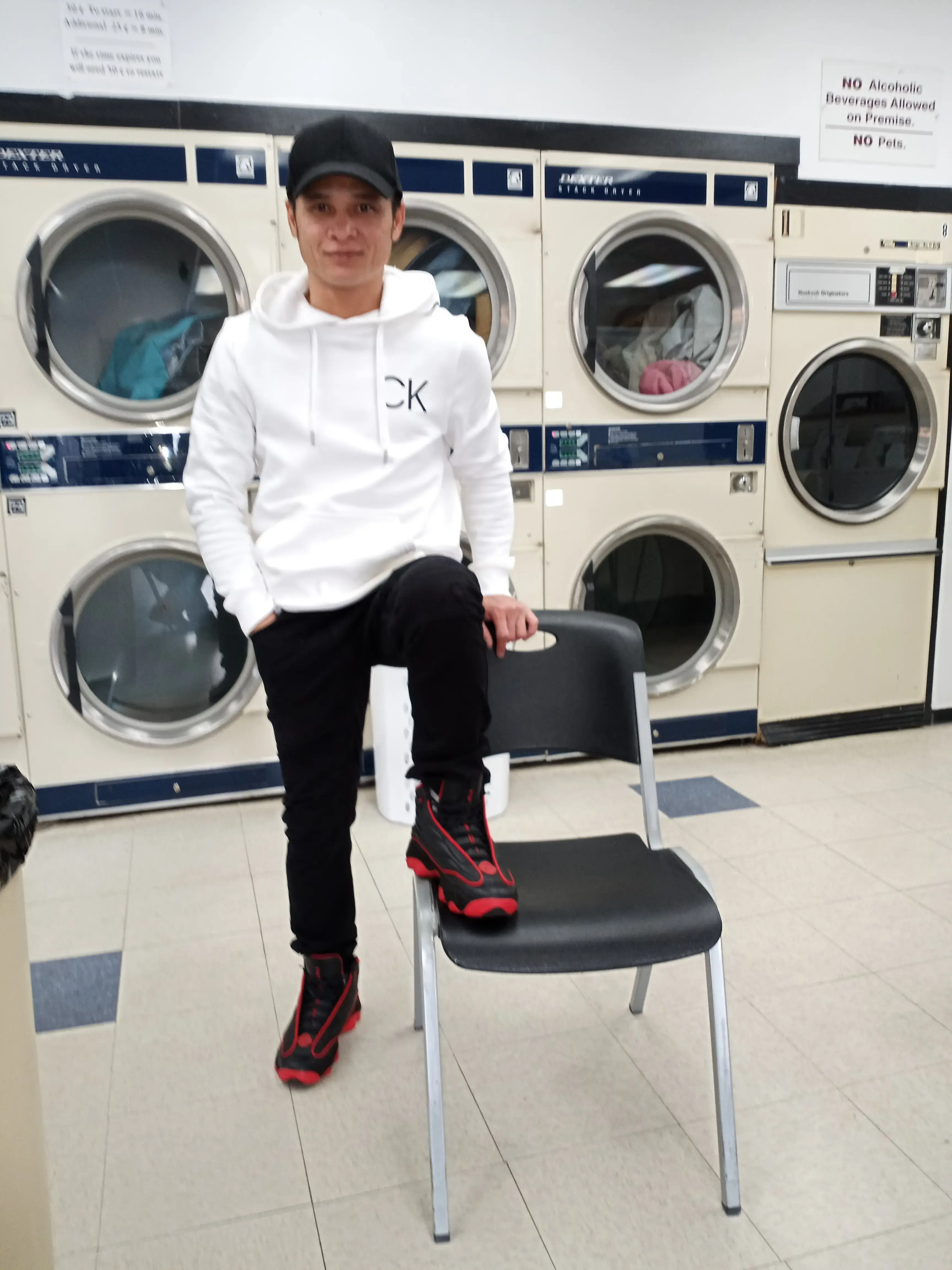 Laundry Center West - Image 4