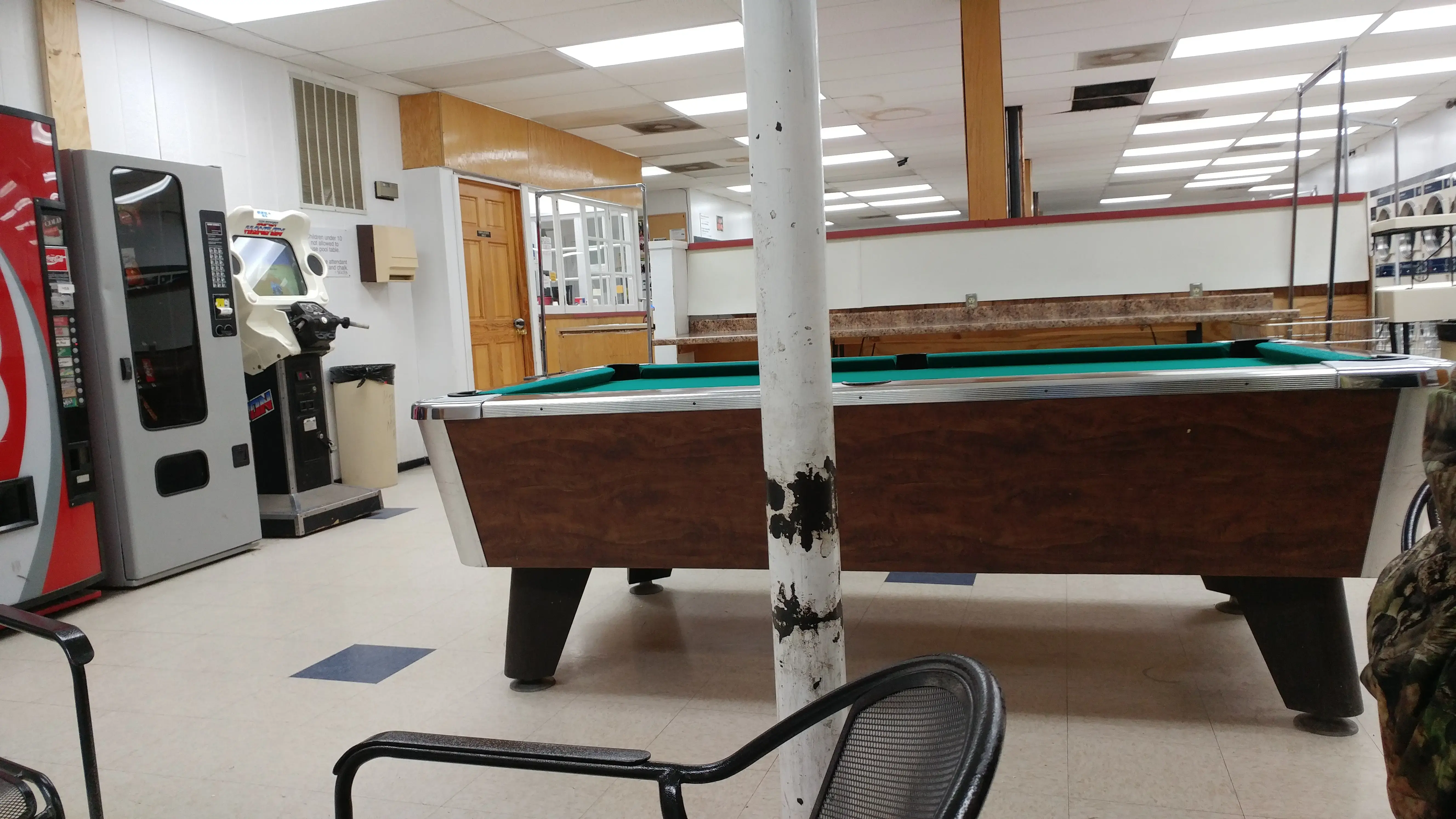 Laundry Center West - Image 8