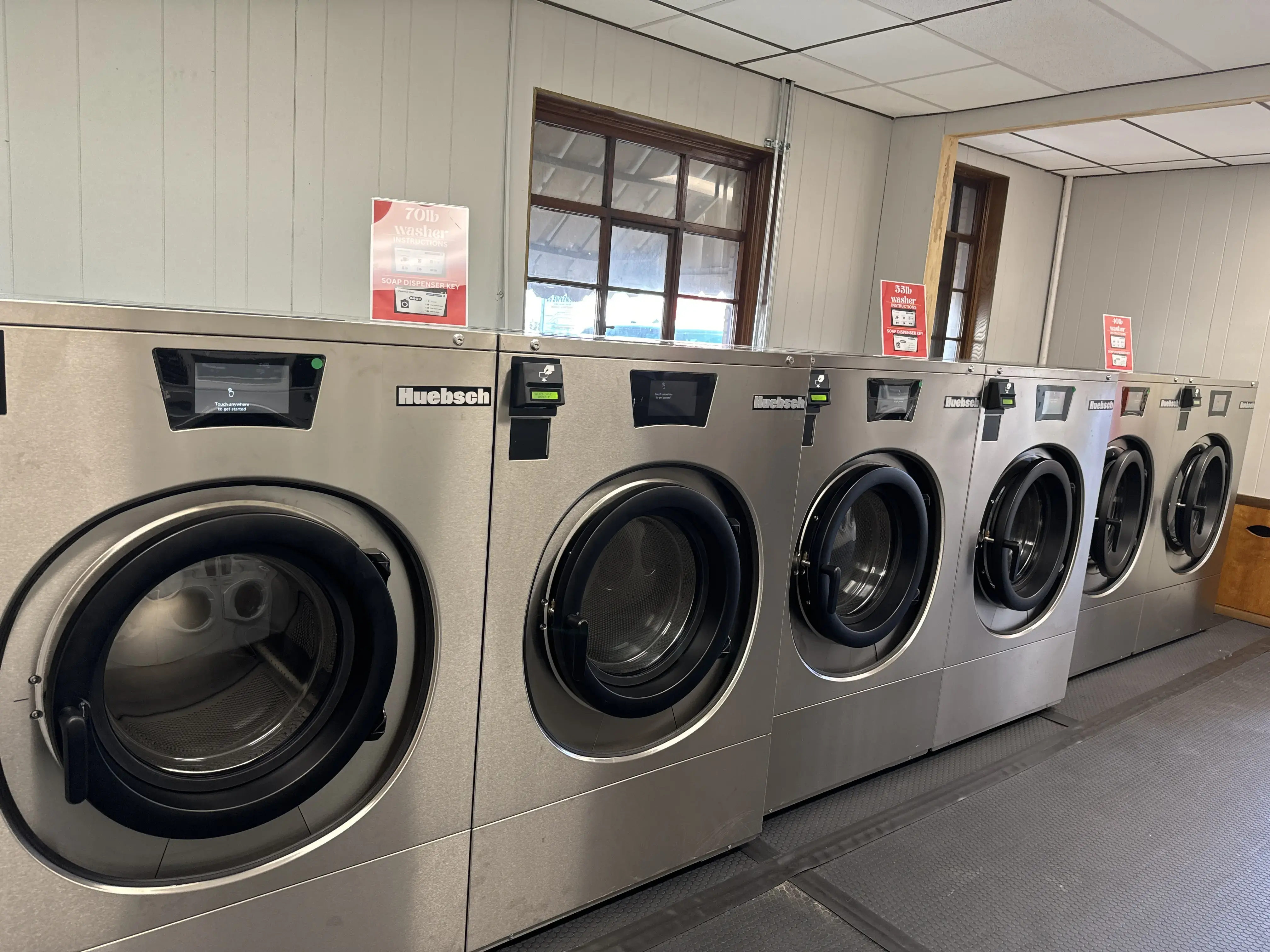 Laundry Central Laundromat thumbnail 2