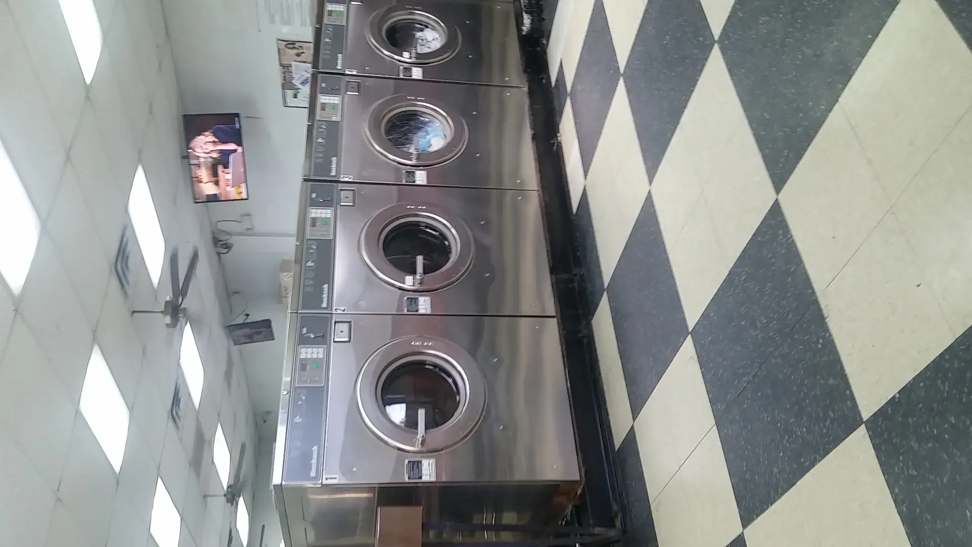 Laundry City - Image 8