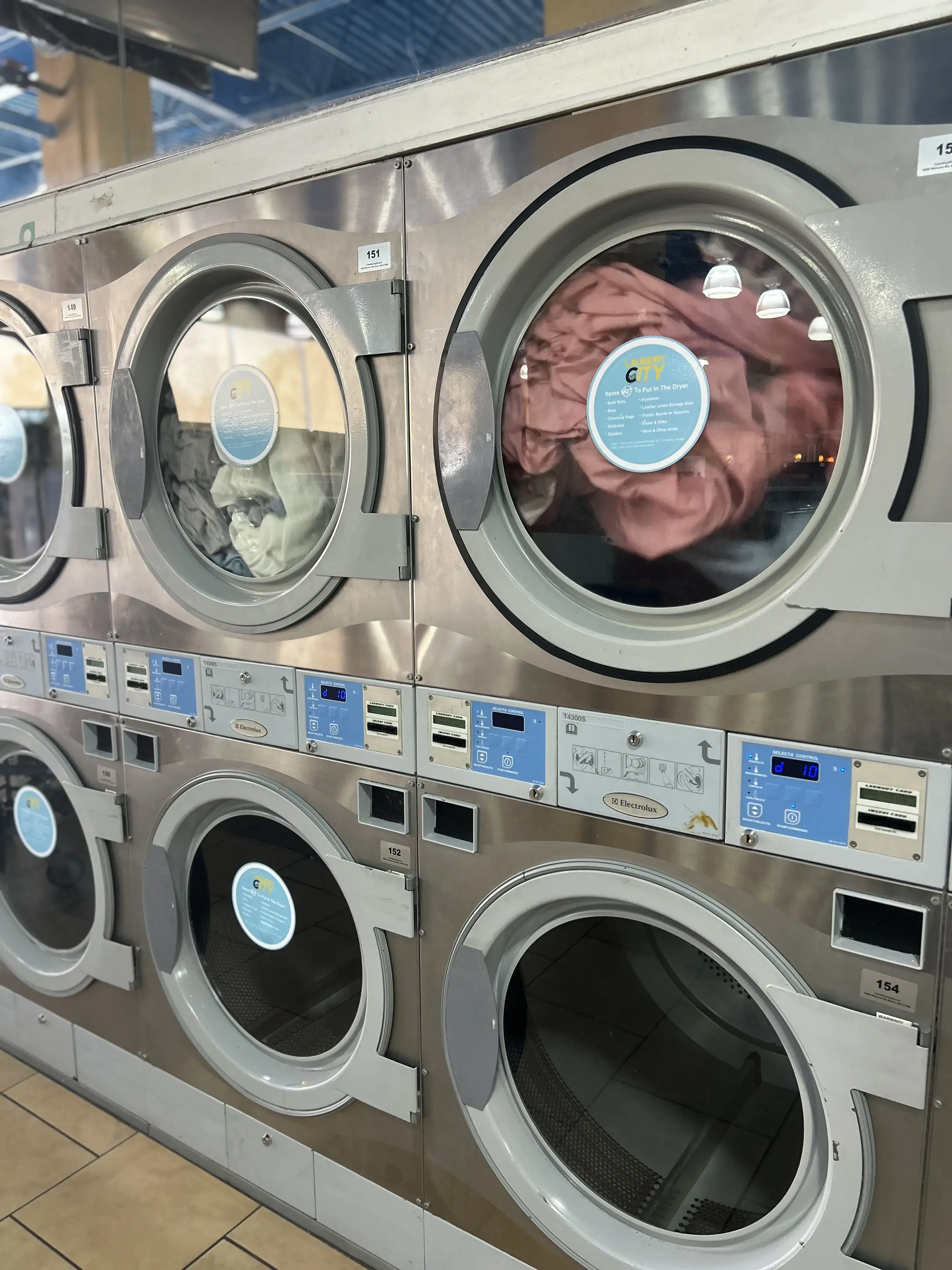 Laundry City Laundry Services thumbnail 2