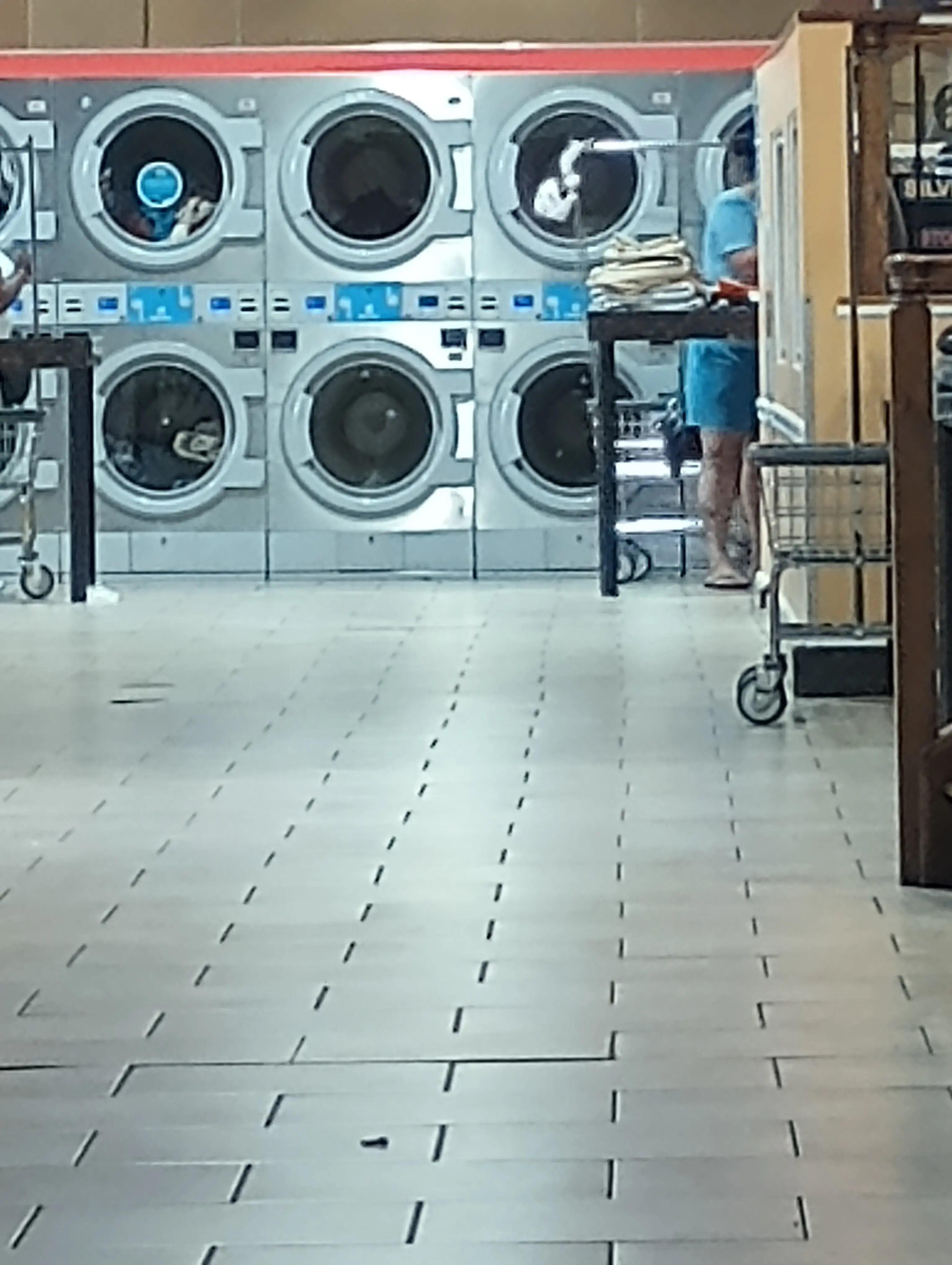 Laundry City Laundry Services thumbnail 6