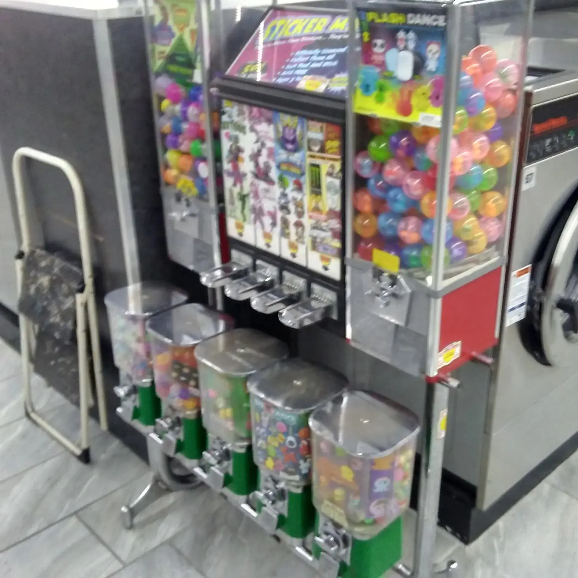 Laundry City - Image 12