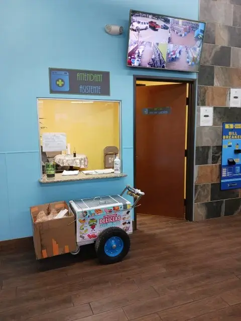Laundry Clinic - Image 13