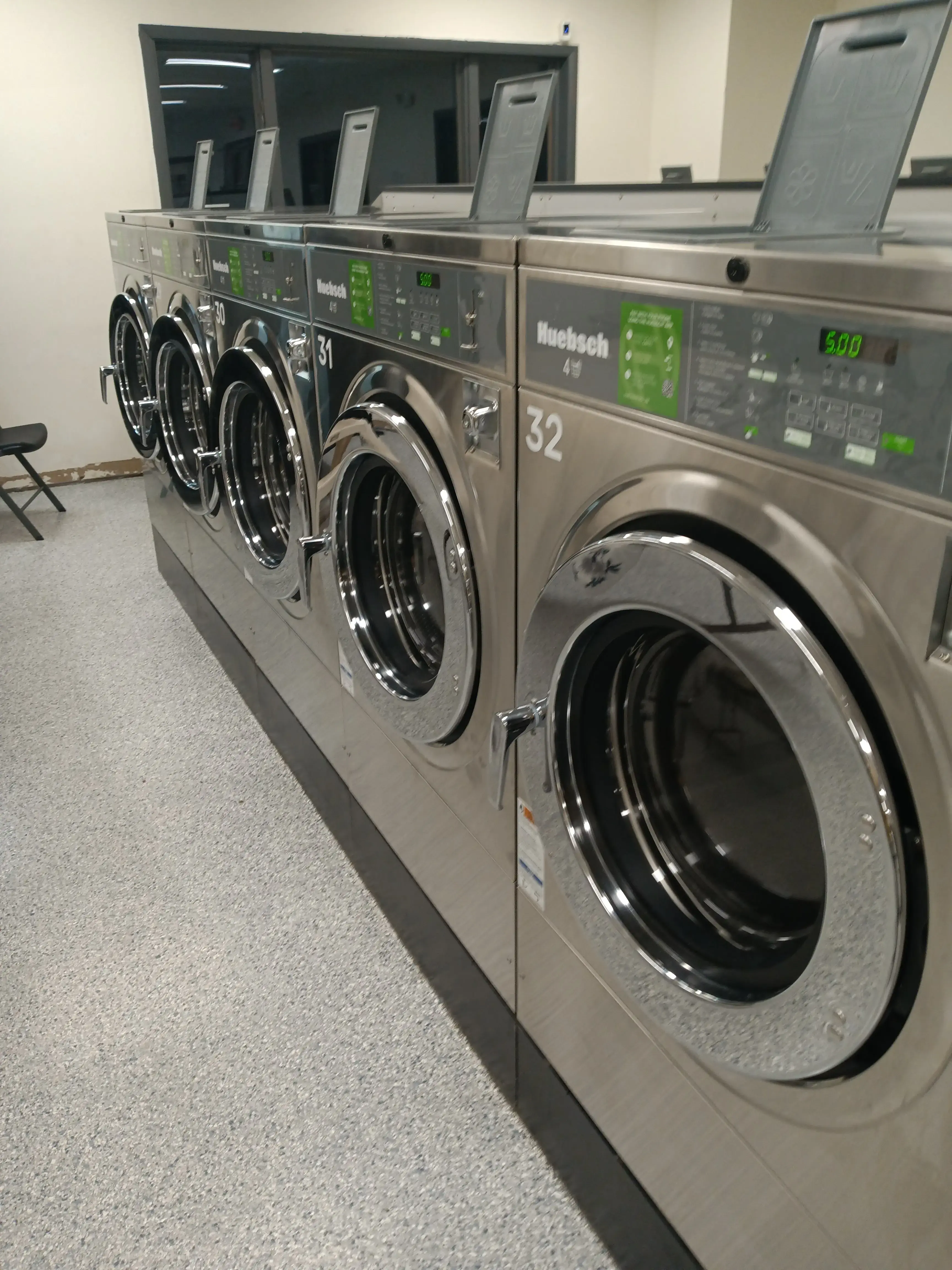 Laundry Club Fort Wayne (Capitol Dry Cleaners & Laundromat) - Image 3