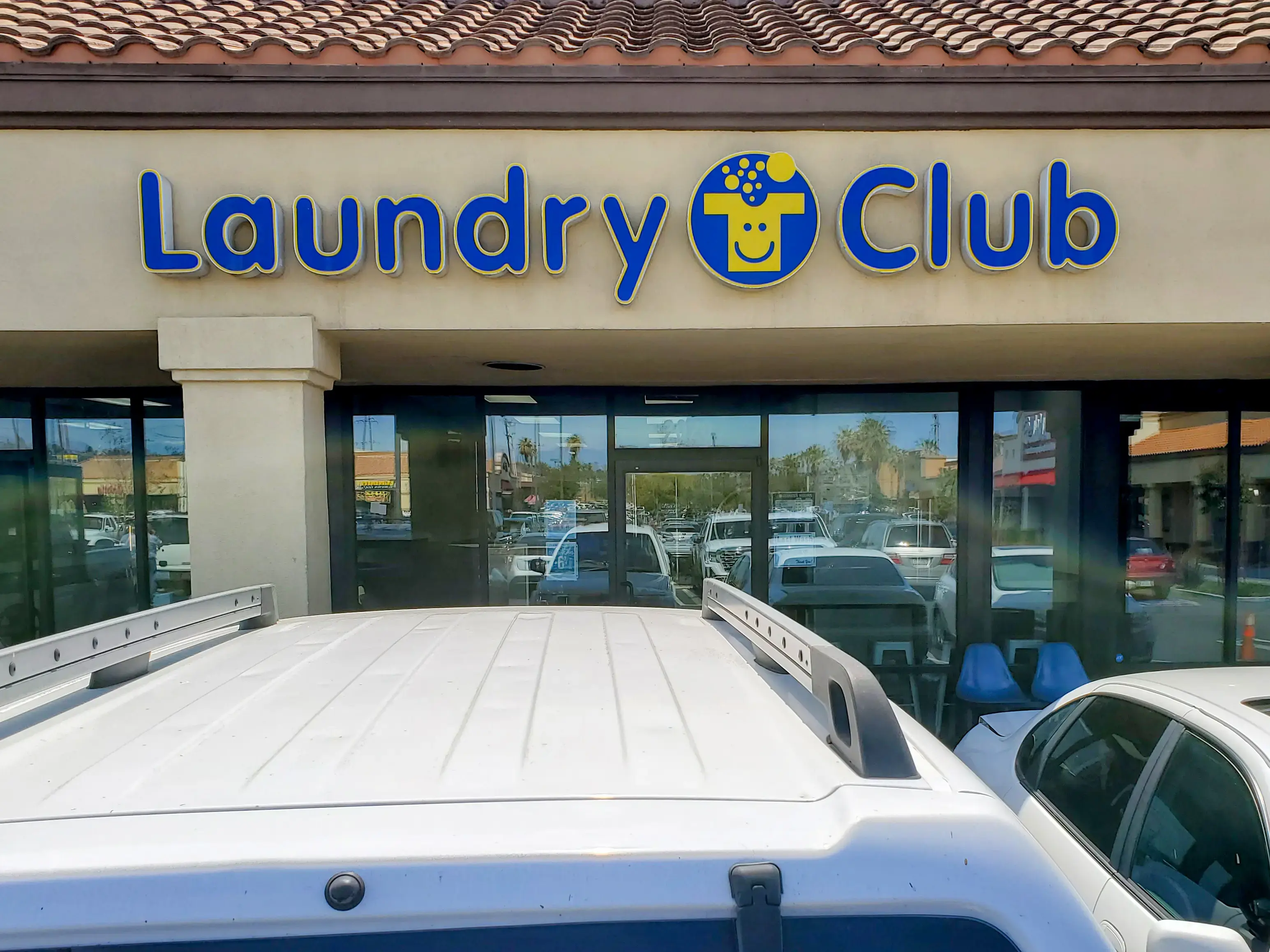 Laundry Club thumbnail 3