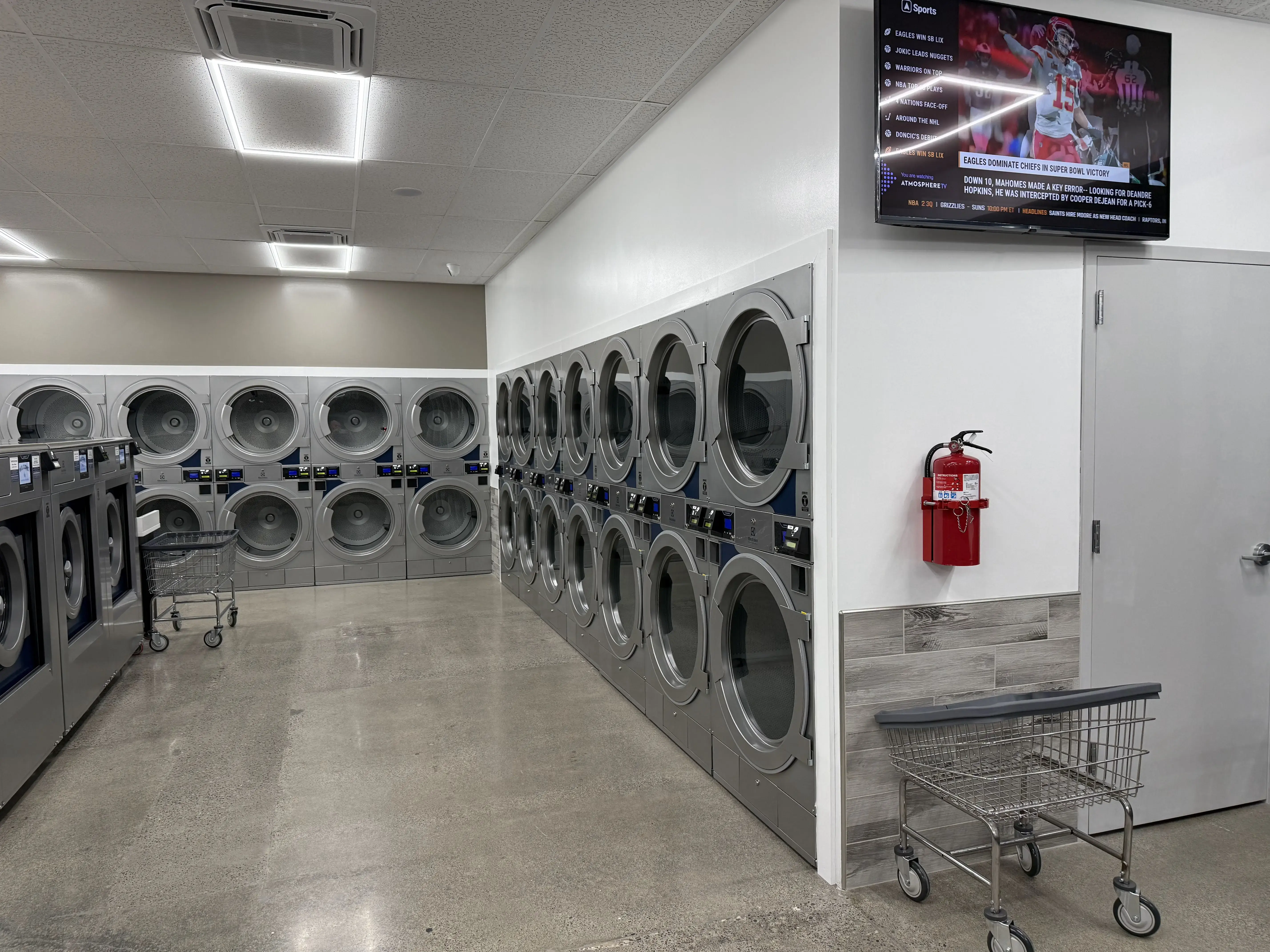 Laundry Day Laundromat - Image 2