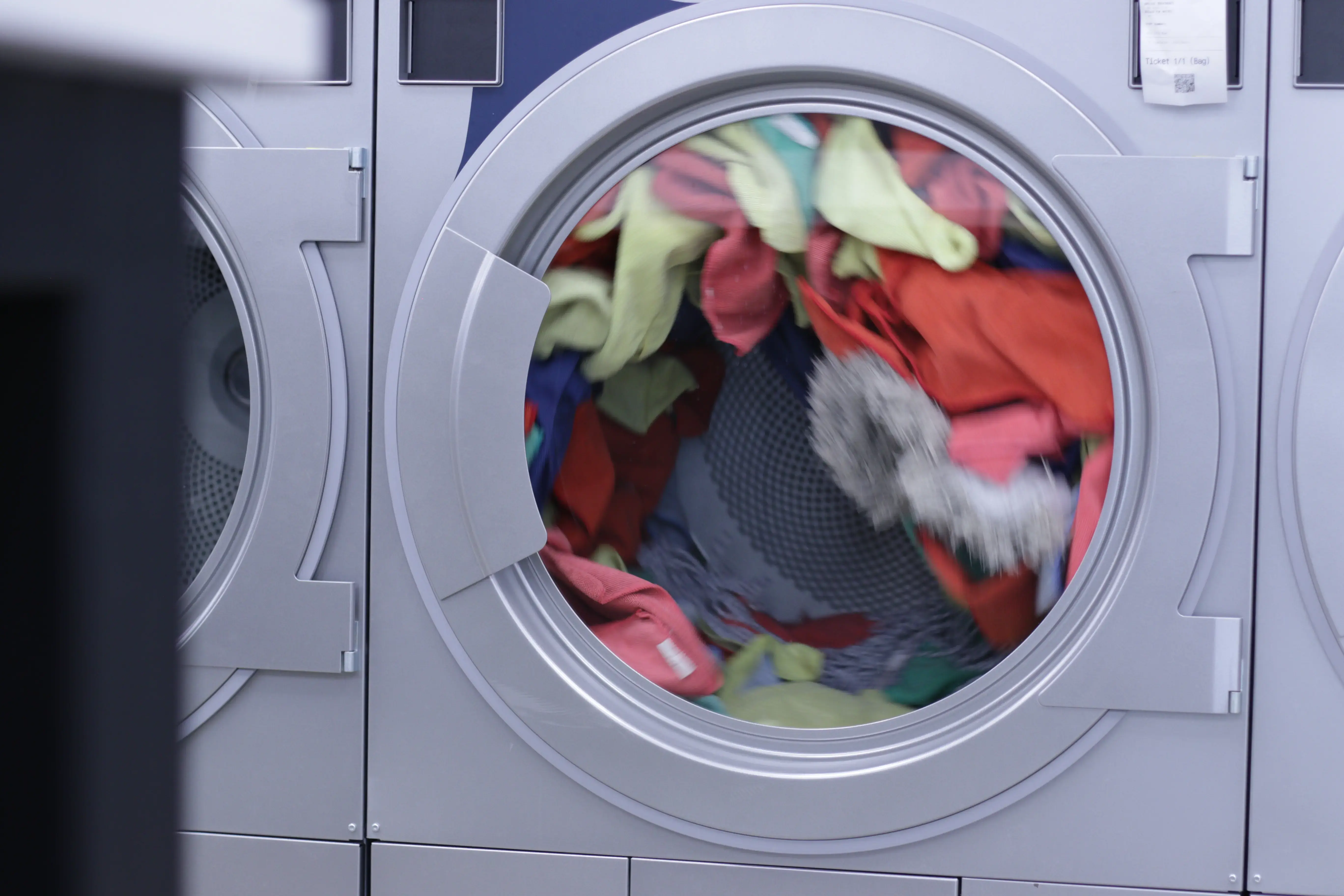 Laundry Day Laundromat - Image 13