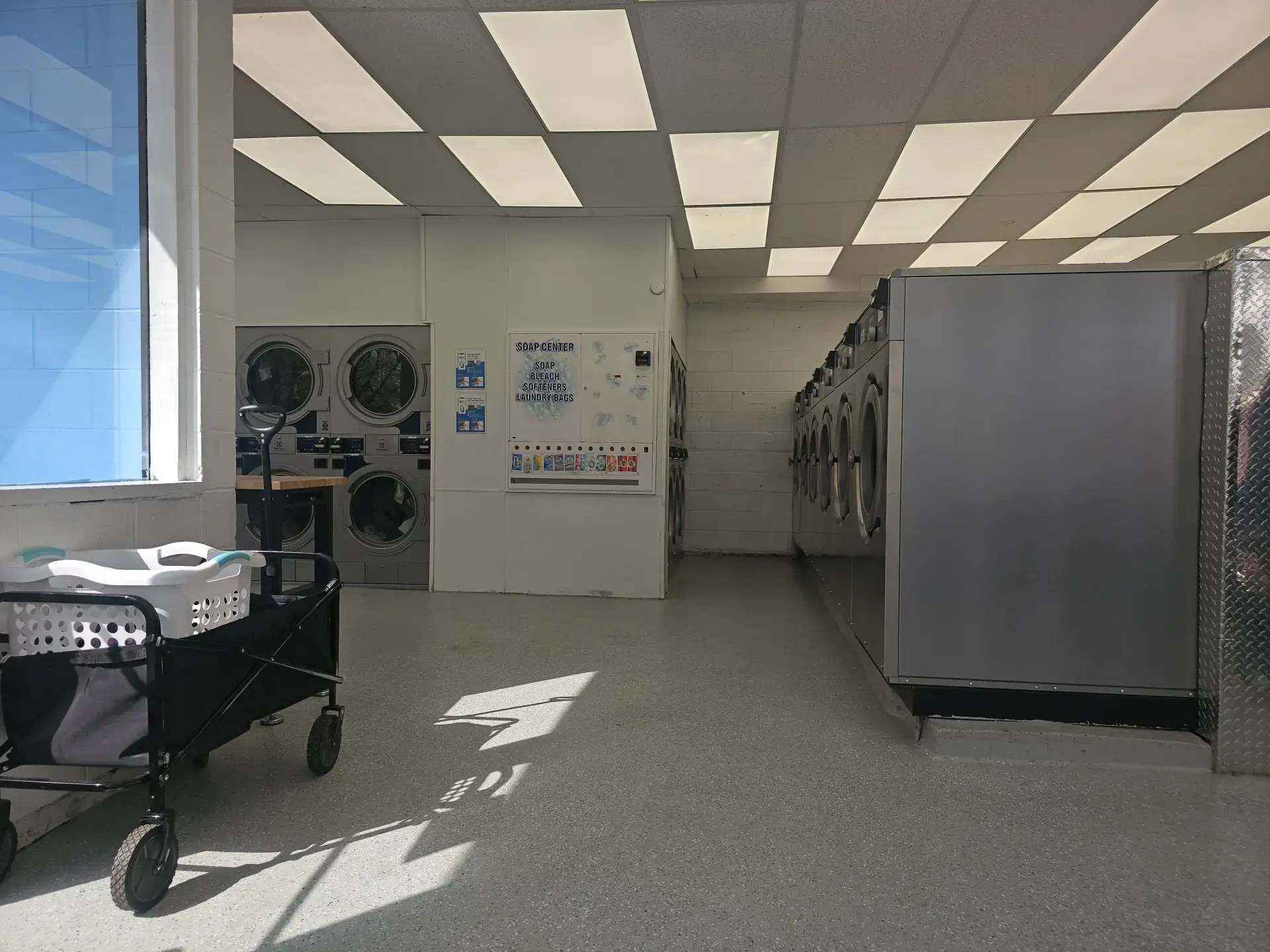 Laundry Day Laundromat thumbnail 15
