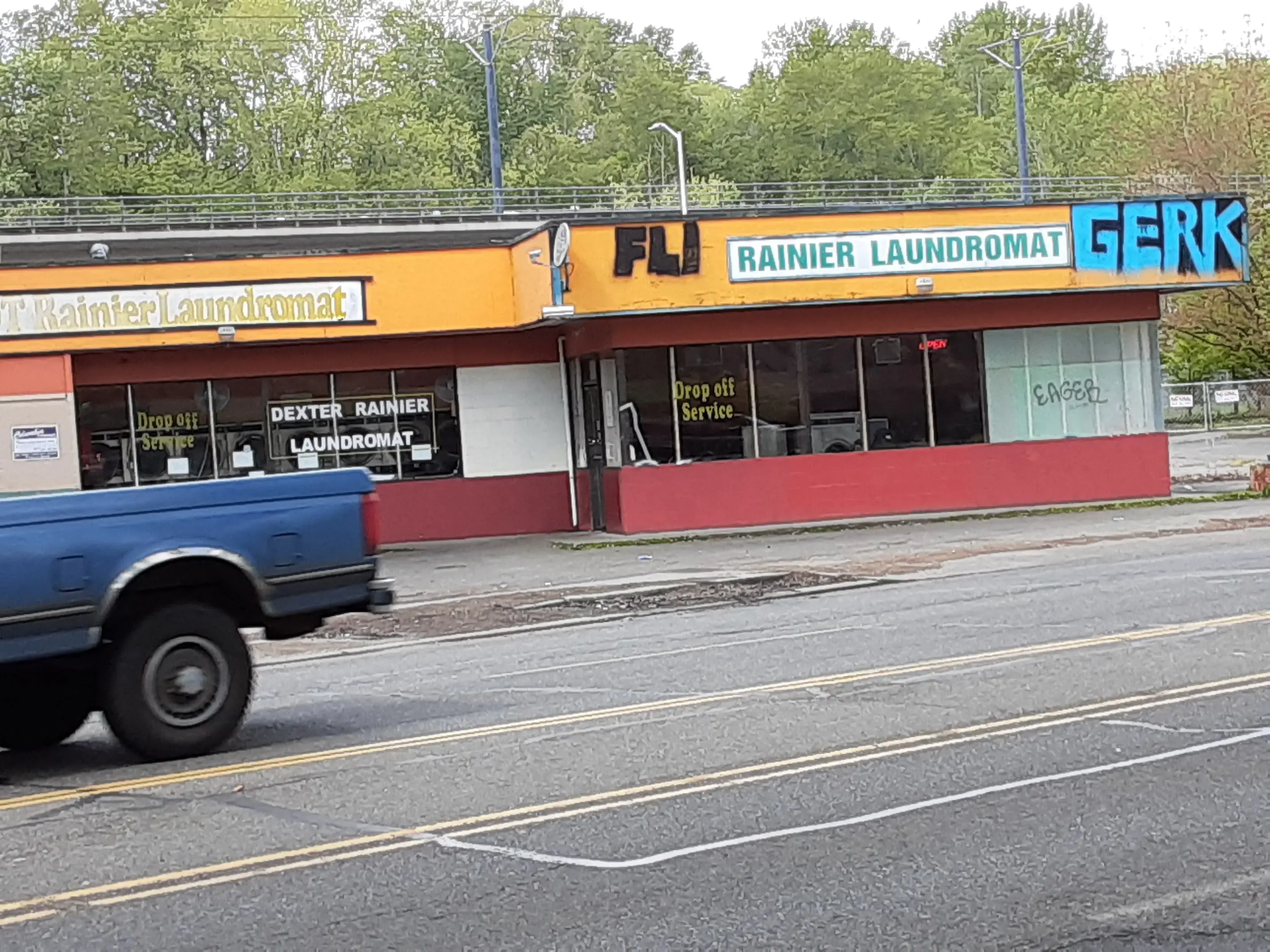 Laundry Day Laundromat thumbnail 10