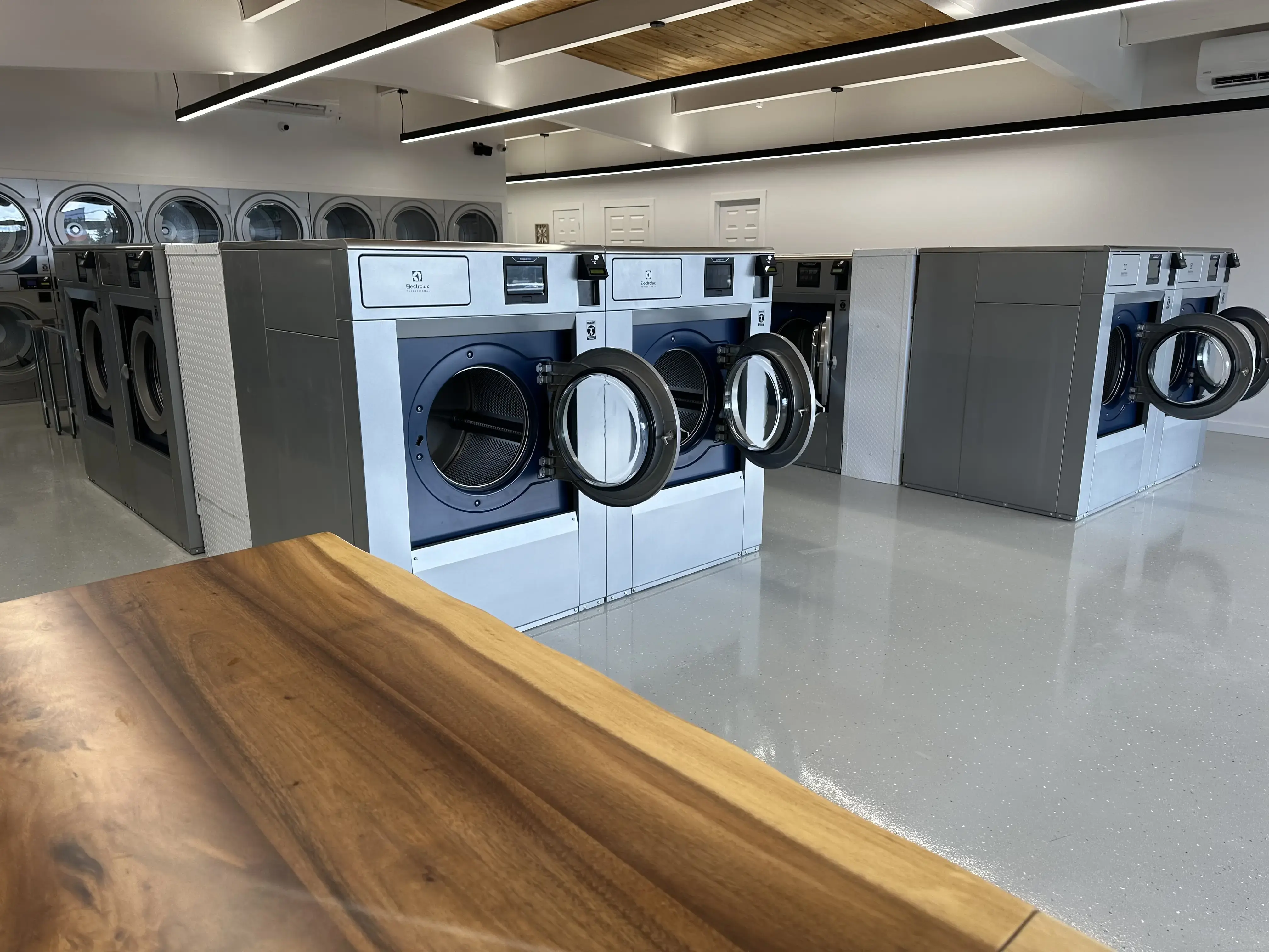 Laundry Day Laundromat - Image 20