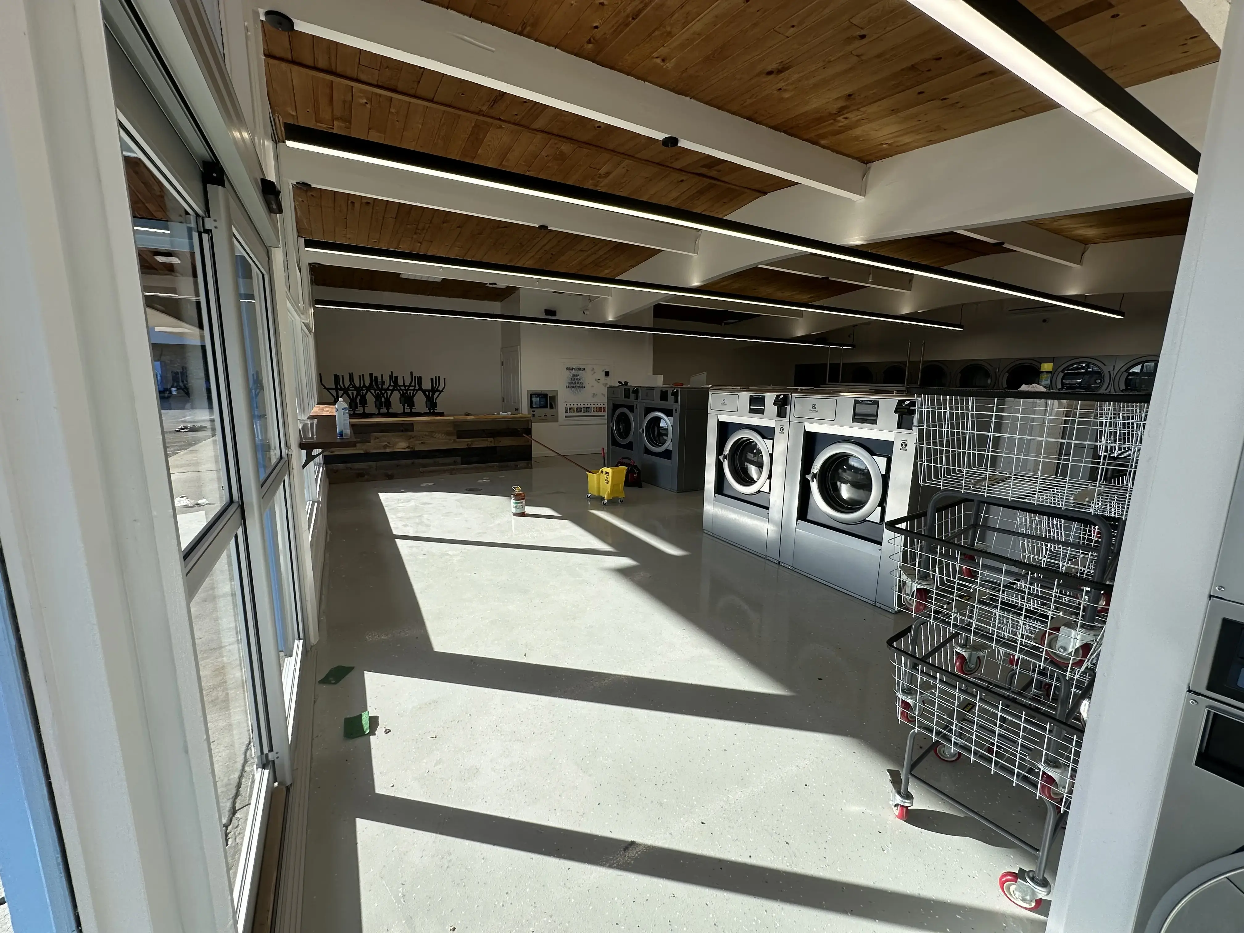 Laundry Day Laundromat thumbnail 6